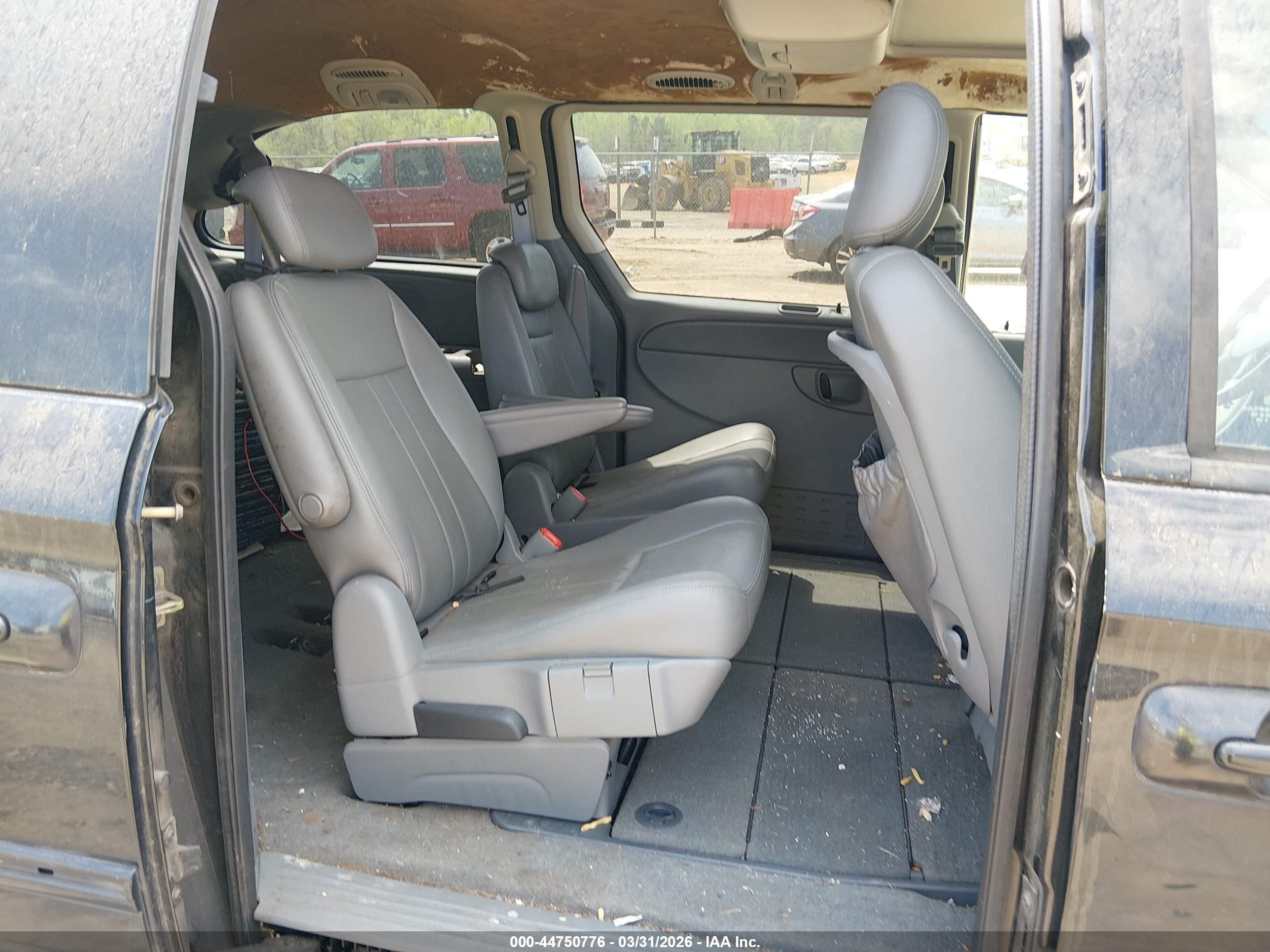 2006 Chrysler Town & Country Touring Black vin: 2A4GP54L16R670967