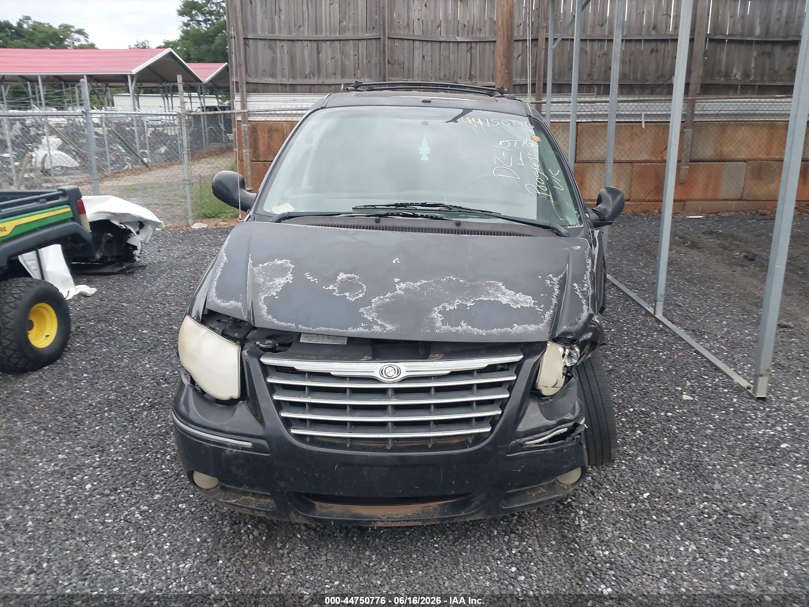 2006 Chrysler Town & Country Touring Black vin: 2A4GP54L16R670967