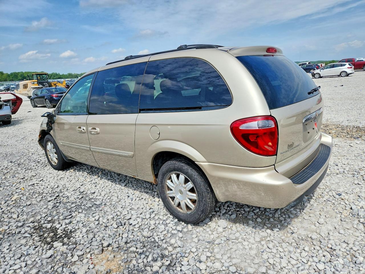 2006 Chrysler Town & Country Touring Gold vin: 2A4GP54L16R923270