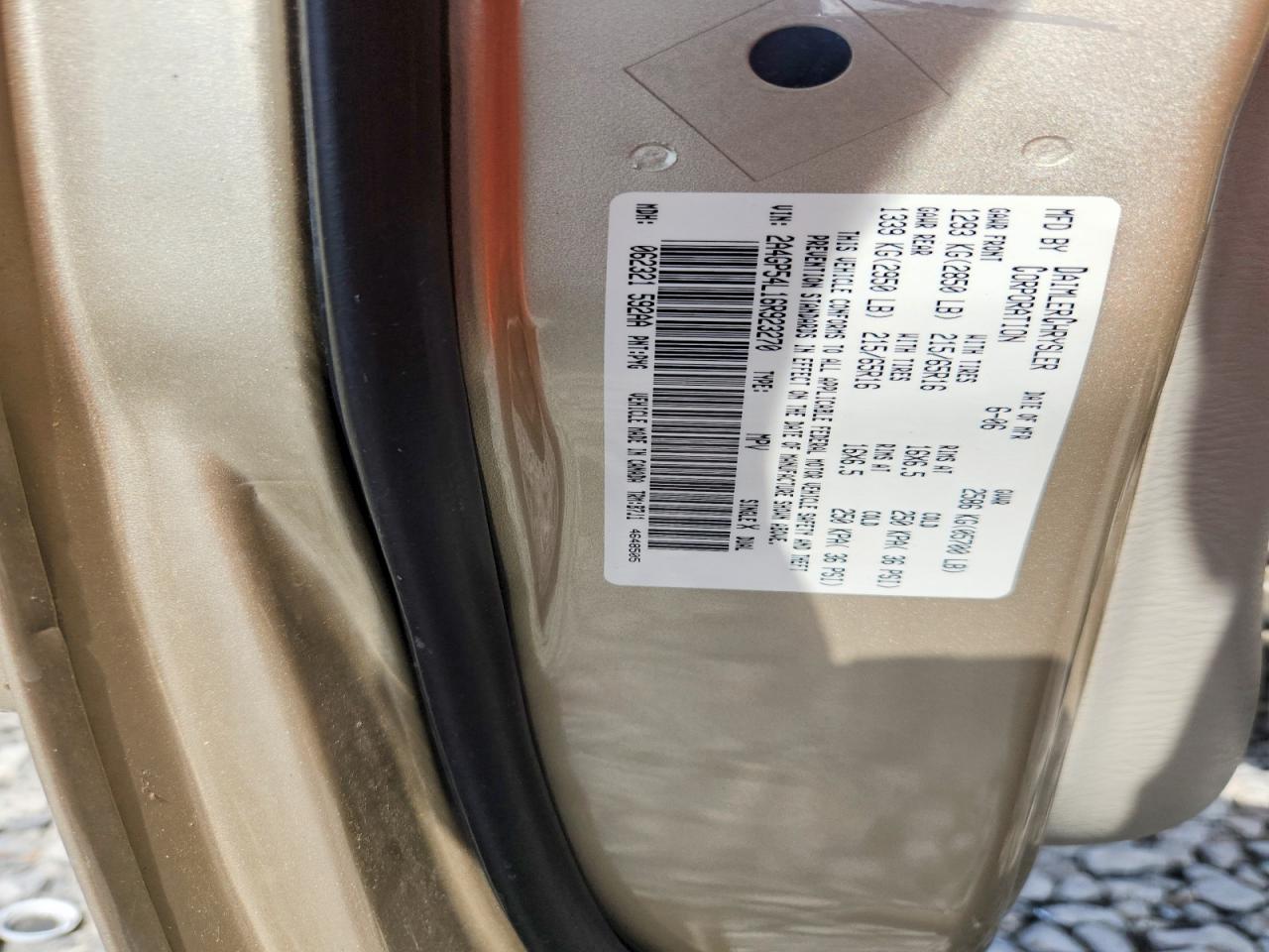 2006 Chrysler Town & Country Touring Gold vin: 2A4GP54L16R923270