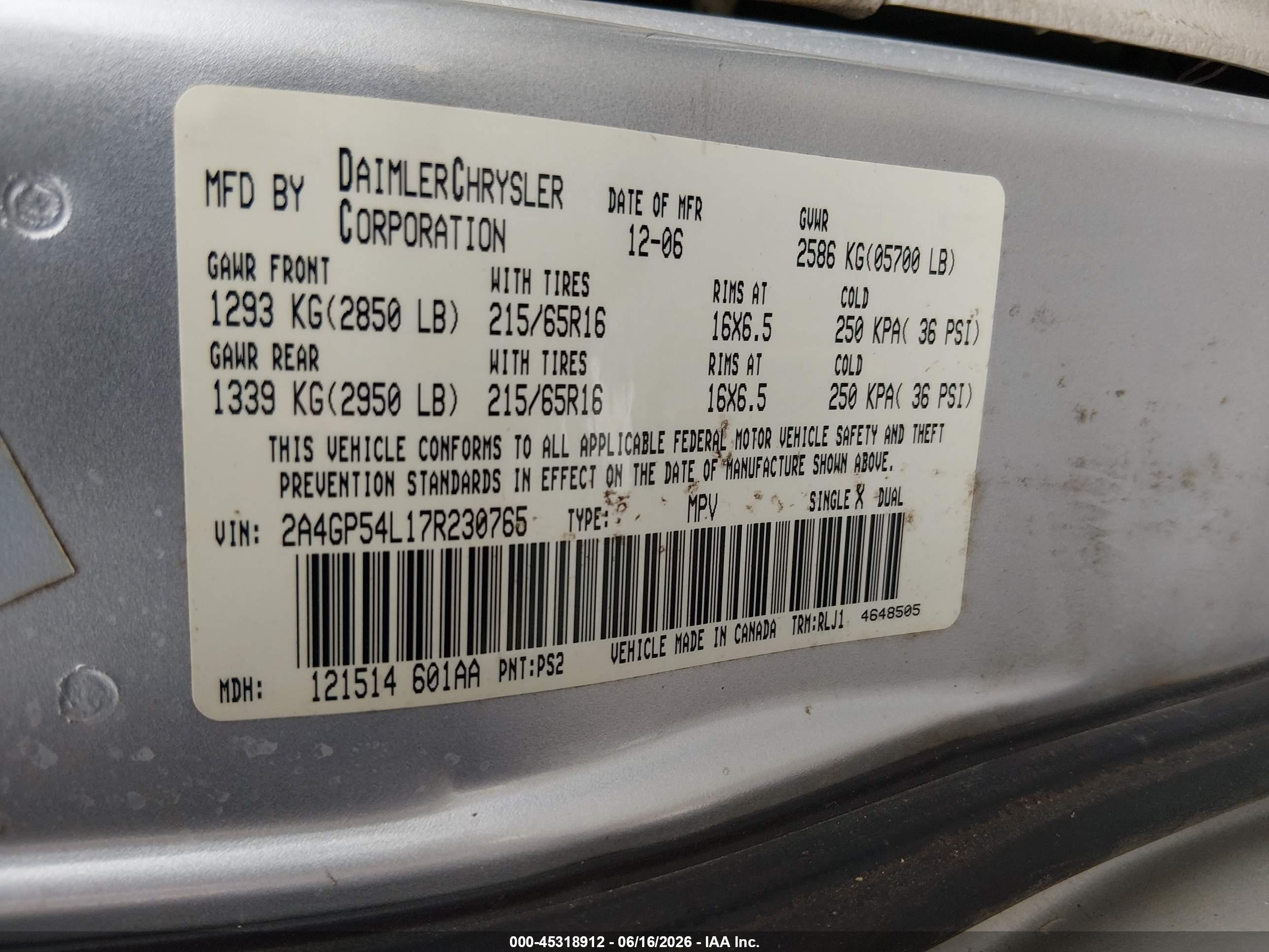 2007 Chrysler Town & Country Touring Silver vin: 2A4GP54L17R230765