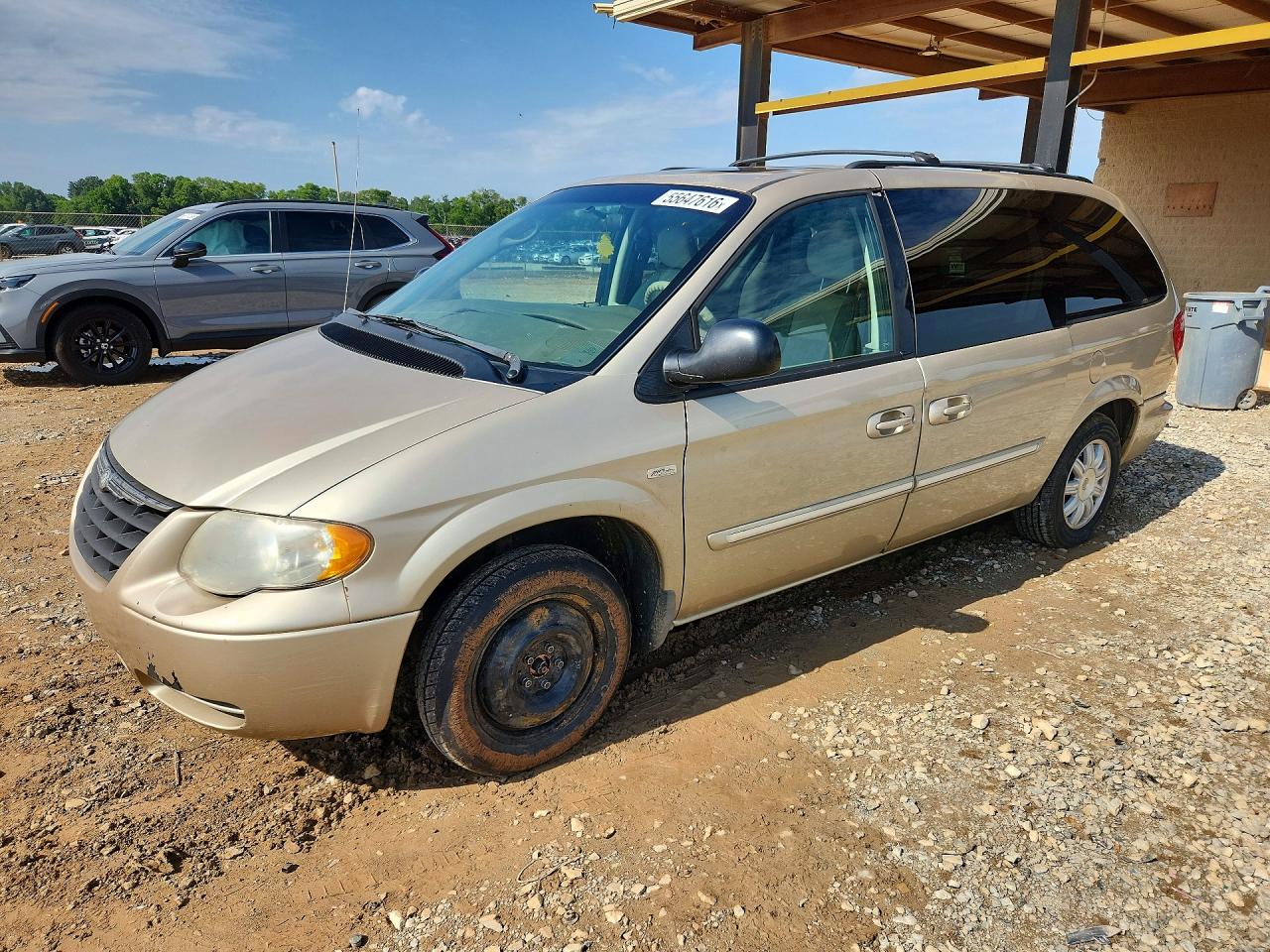 2006 Chrysler Town & Country Touring Gold vin: 2A4GP54L26R702342