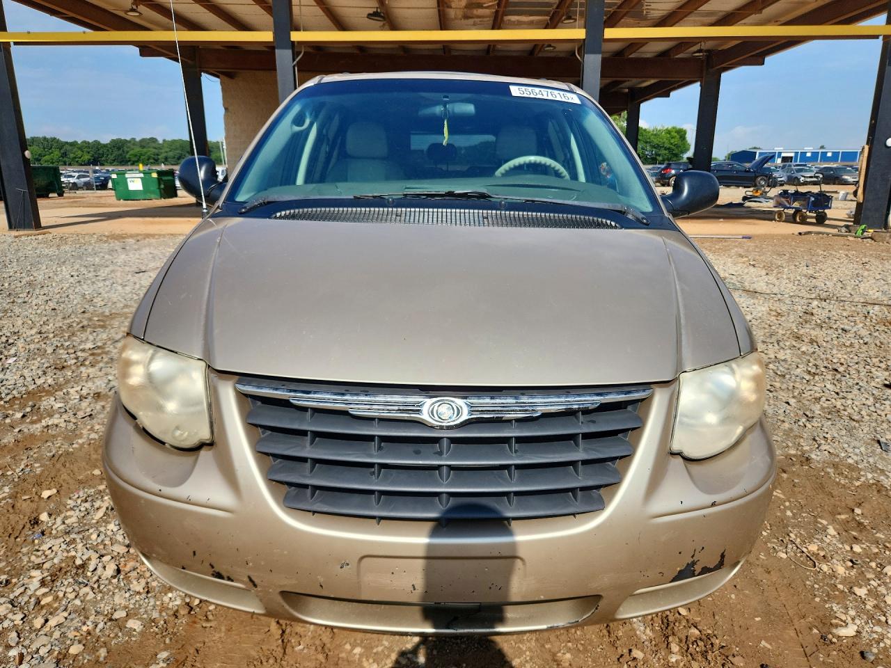 2006 Chrysler Town & Country Touring Gold vin: 2A4GP54L26R702342