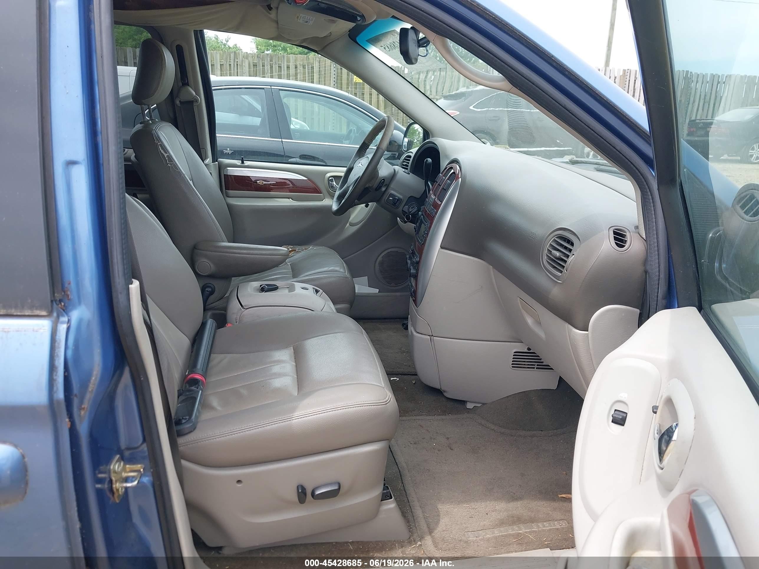 2007 Chrysler Town & Country Touring Синий vin: 2A4GP54L27R151394