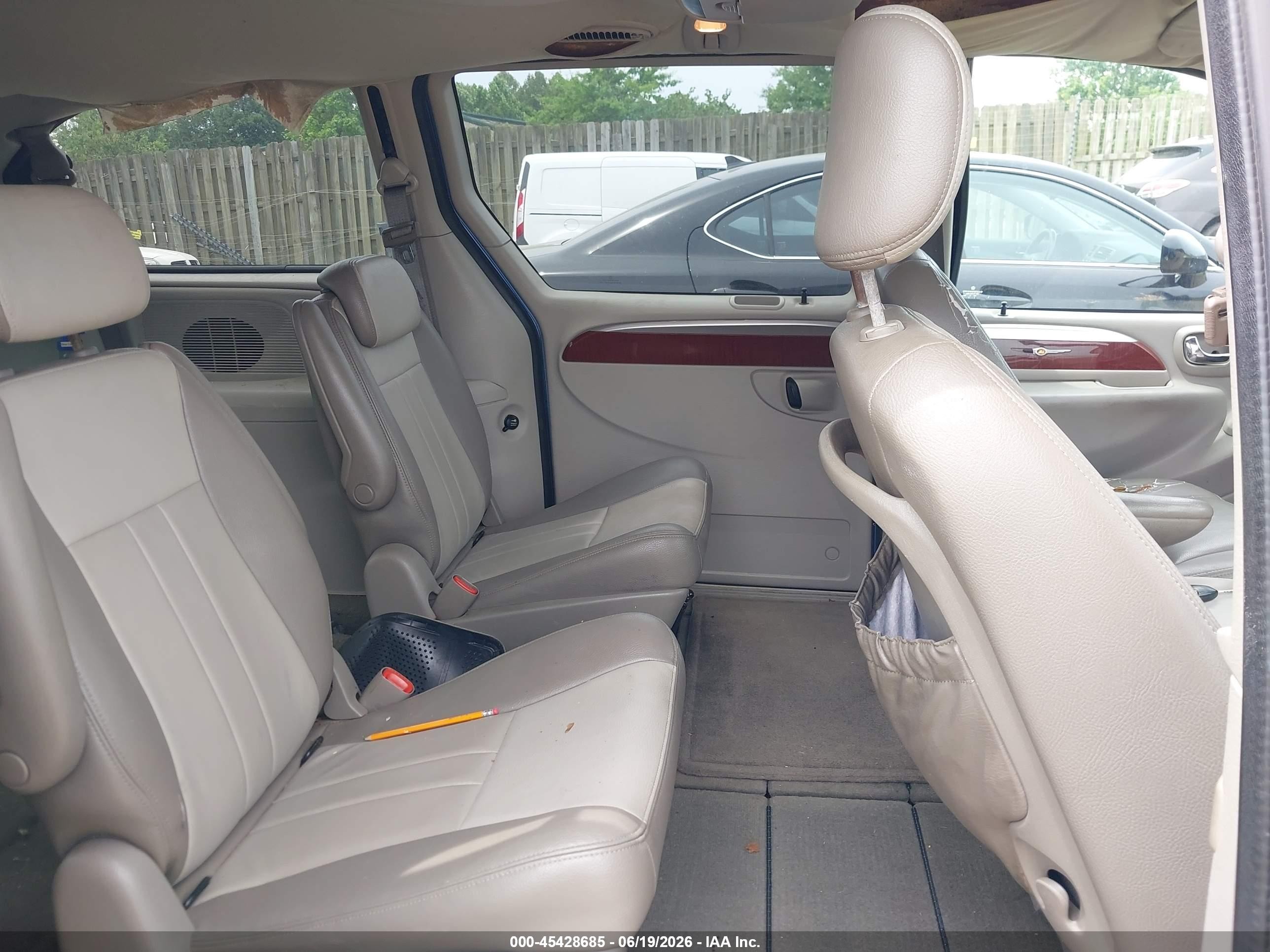 2007 Chrysler Town & Country Touring Синий vin: 2A4GP54L27R151394