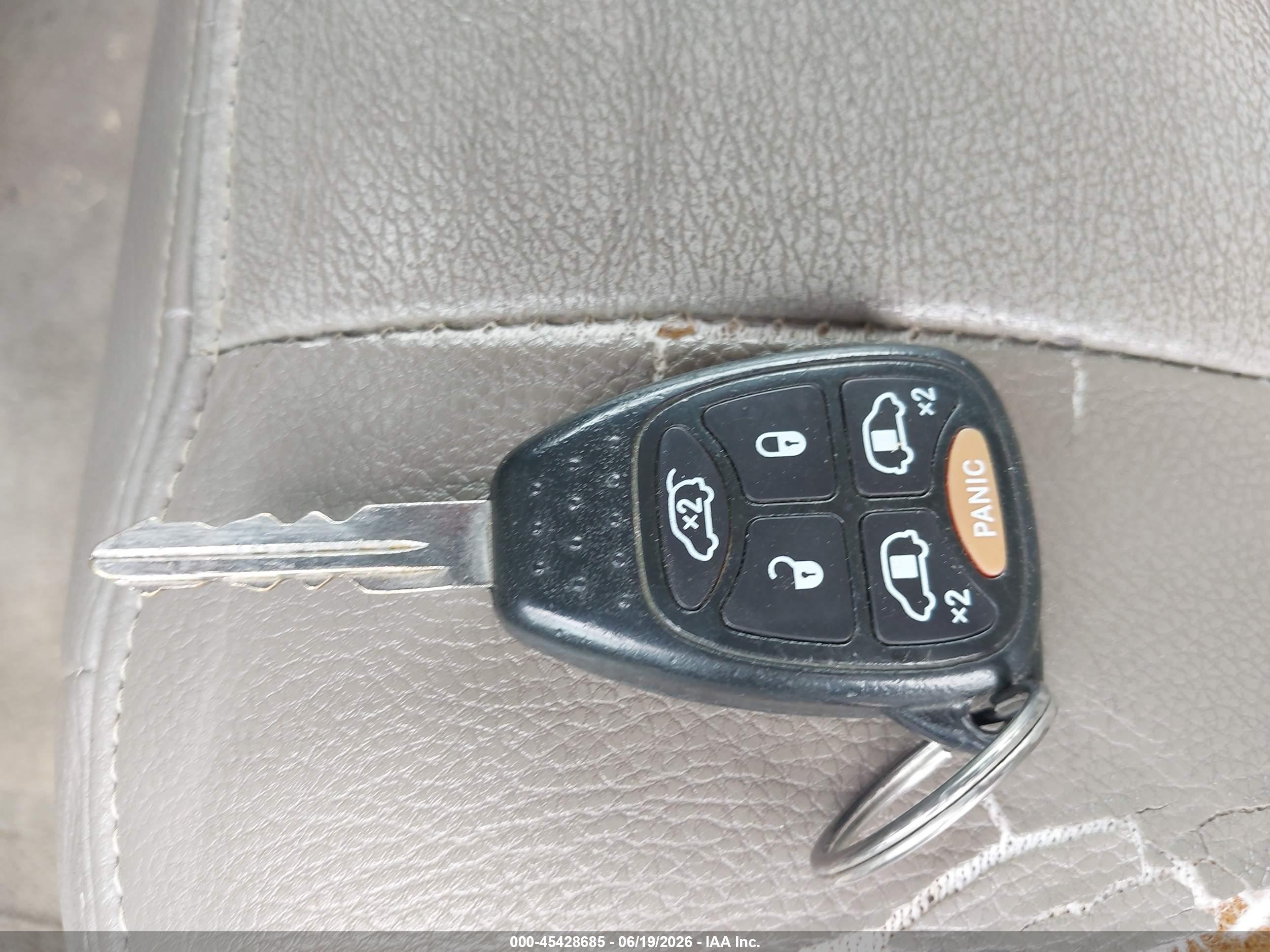 2007 Chrysler Town & Country Touring Синий vin: 2A4GP54L27R151394