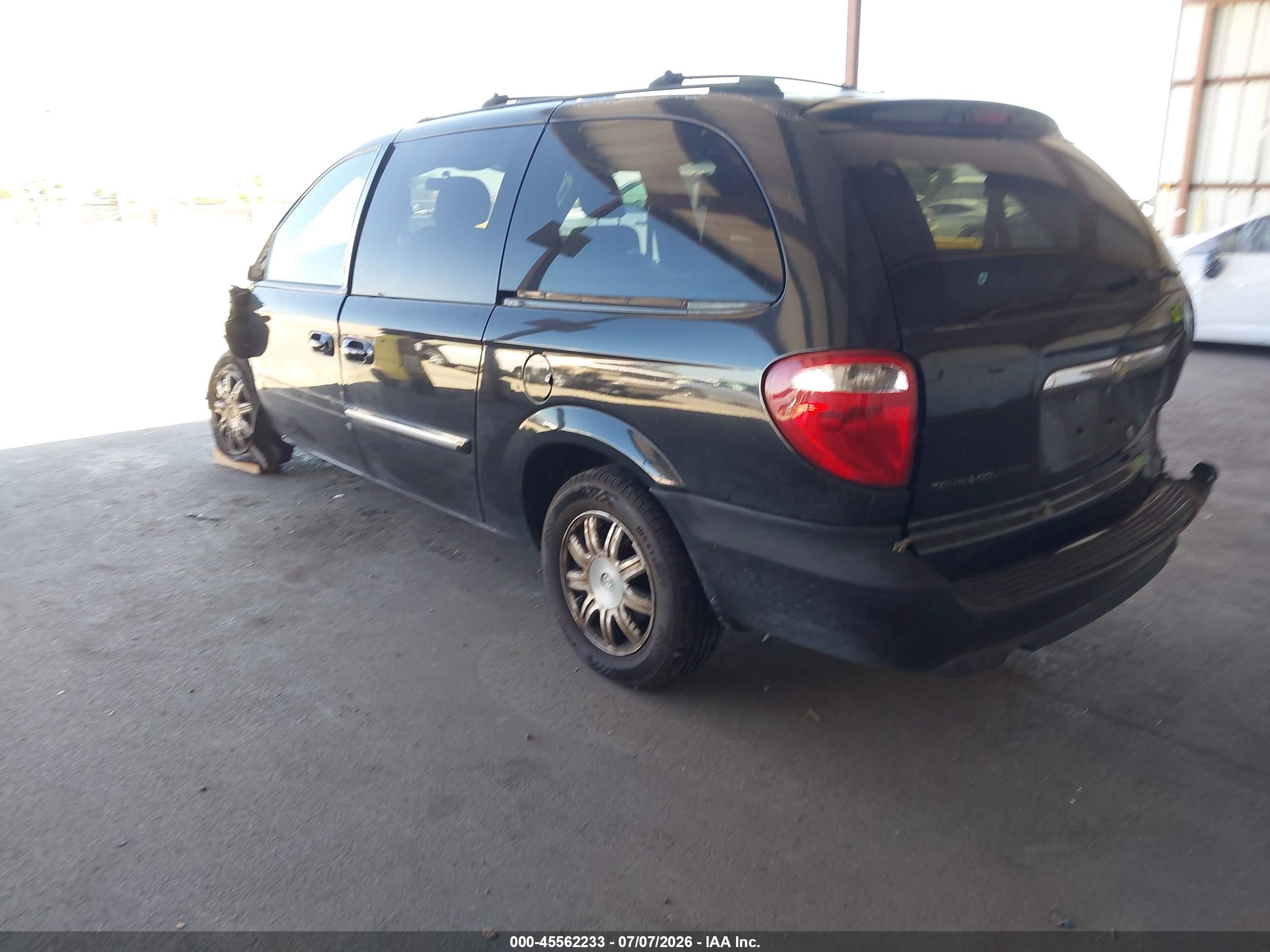 2006 Chrysler Town & Country Touring Black vin: 2A4GP54L46R655735