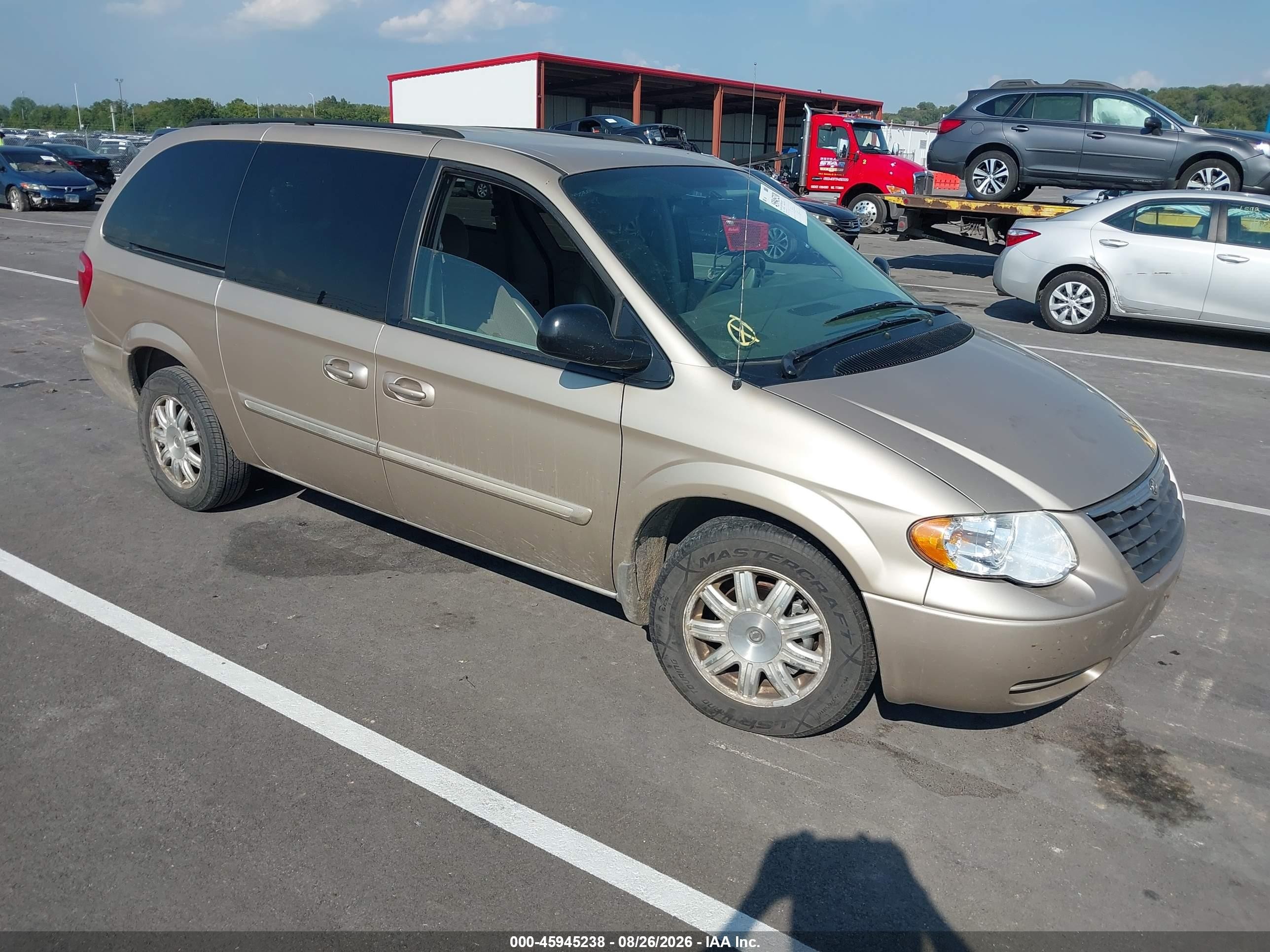 2006 Chrysler Town & Country Touring Gold vin: 2A4GP54L46R911274
