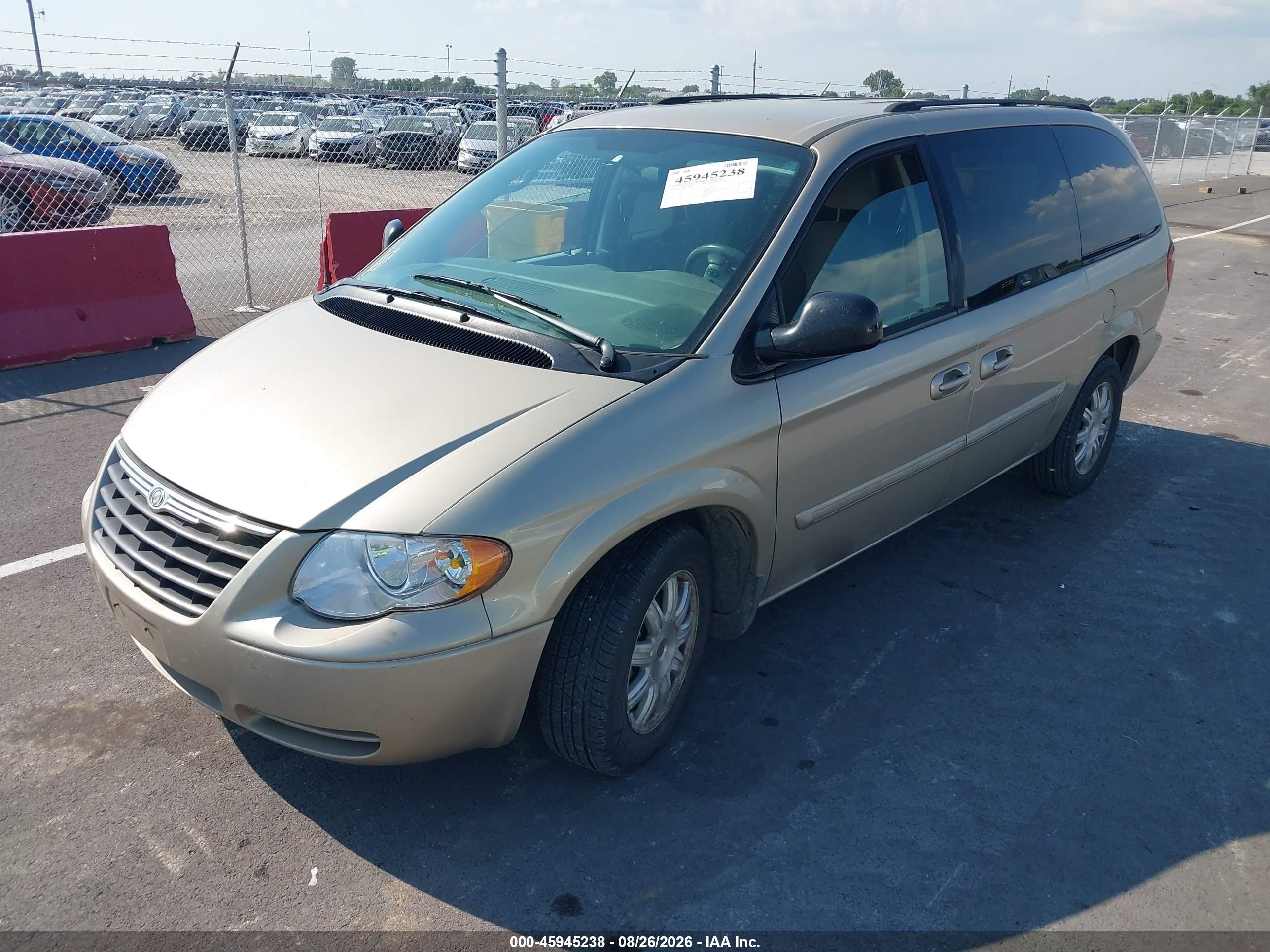 2006 Chrysler Town & Country Touring Gold vin: 2A4GP54L46R911274