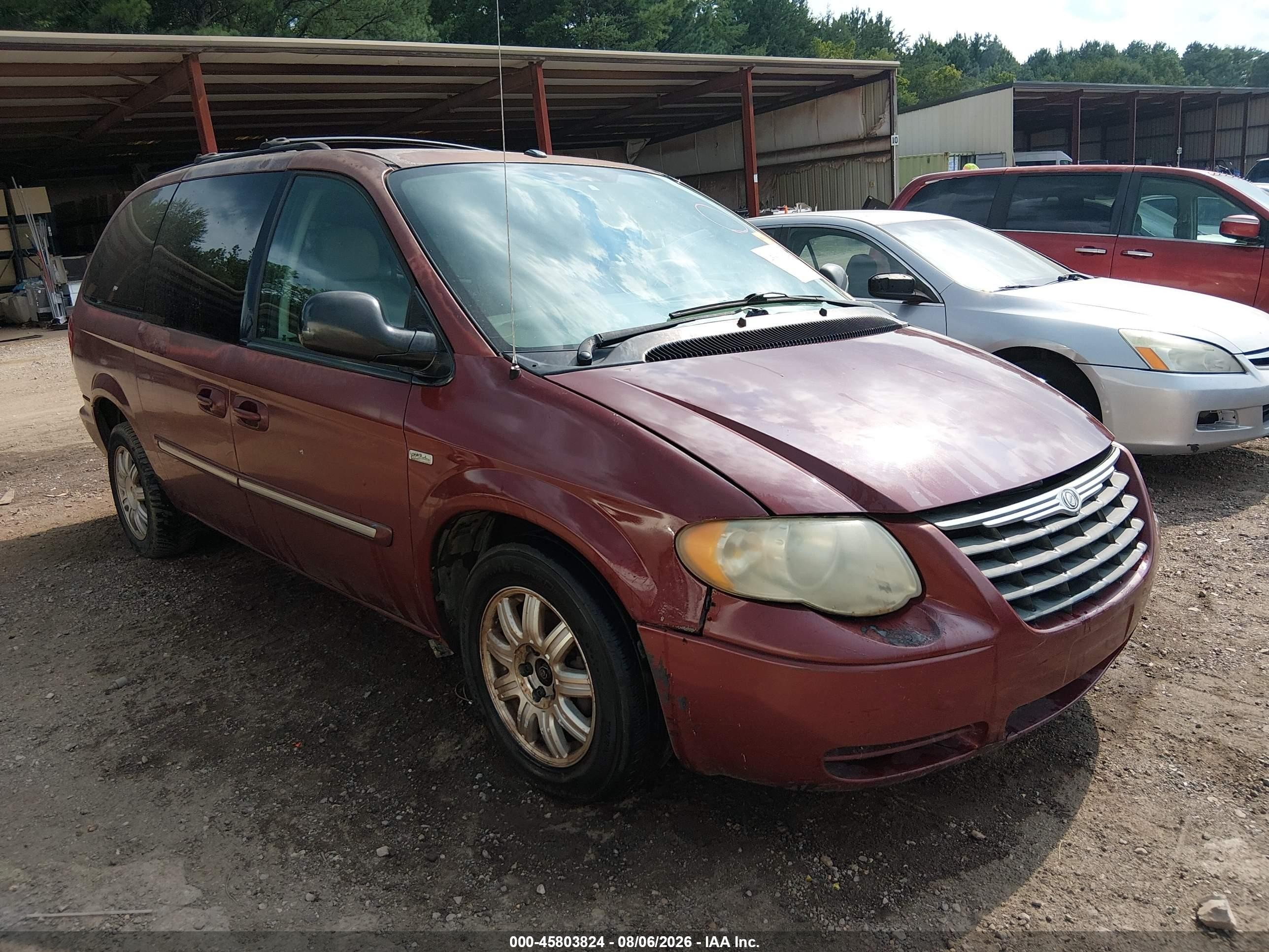 2007 Chrysler Town & Country Touring Maroon vin: 2A4GP54L47R151865