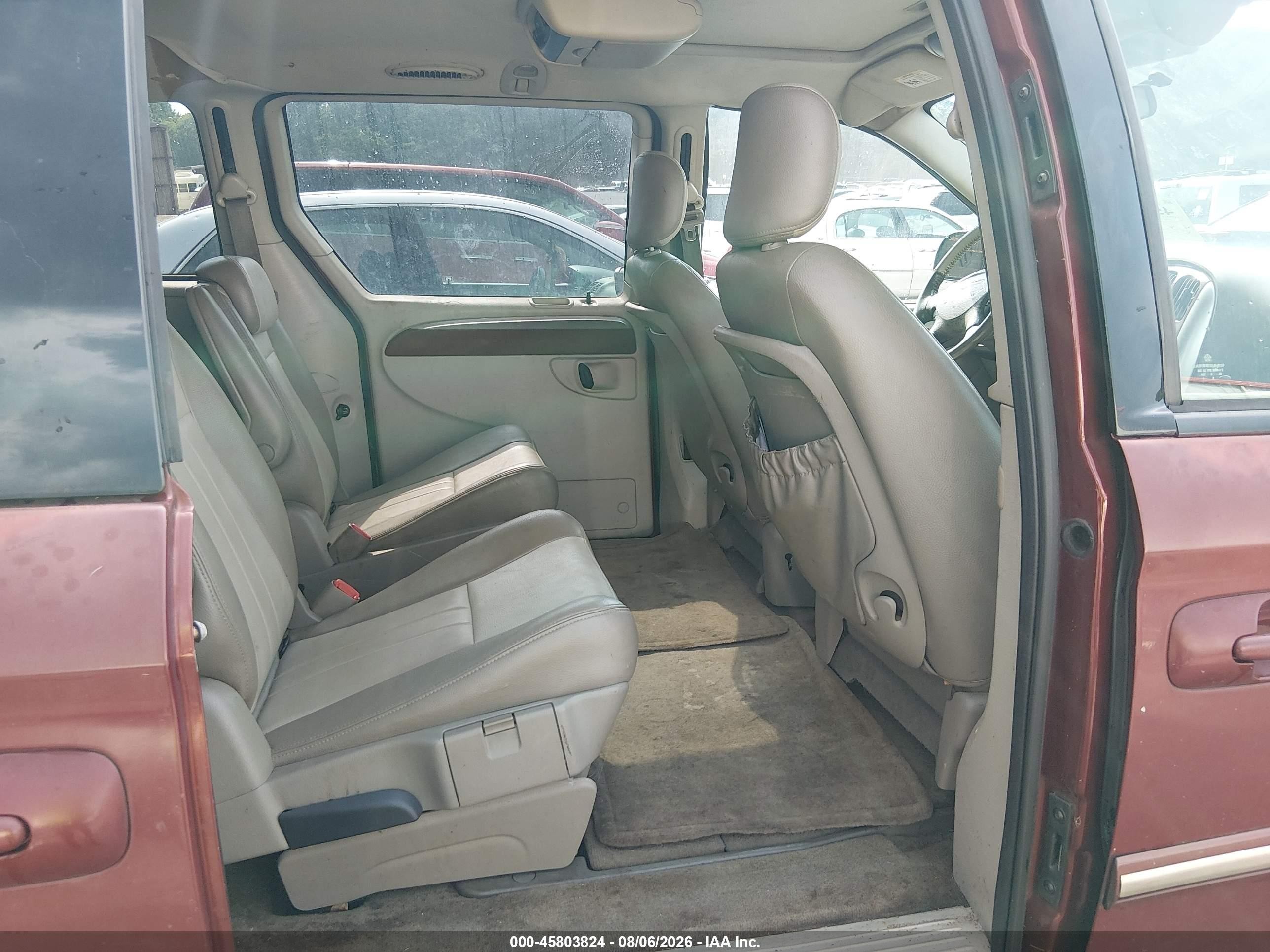 2007 Chrysler Town & Country Touring Maroon vin: 2A4GP54L47R151865
