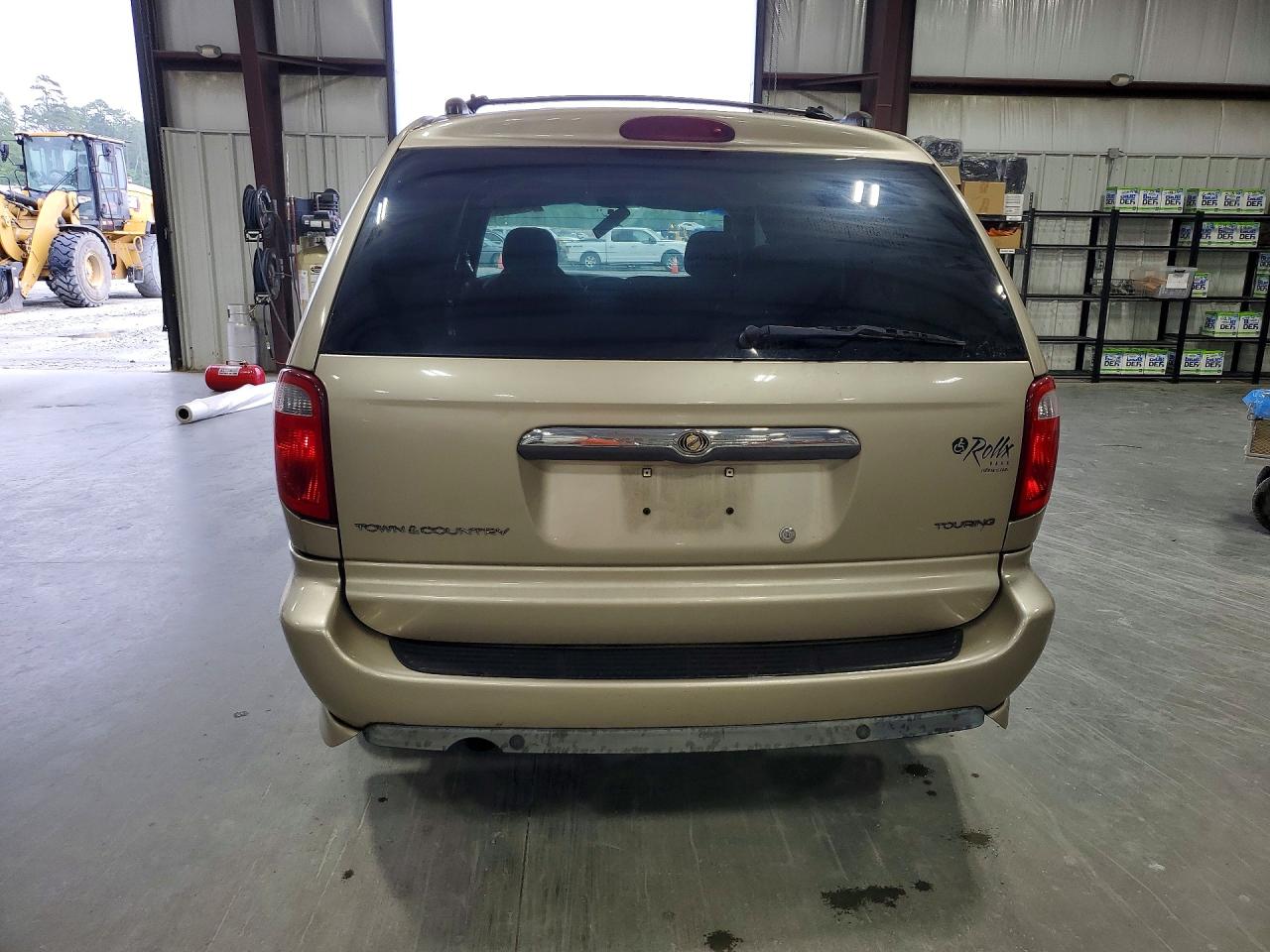 2006 Chrysler Town & Country Touring Beige vin: 2A4GP54L56R715862