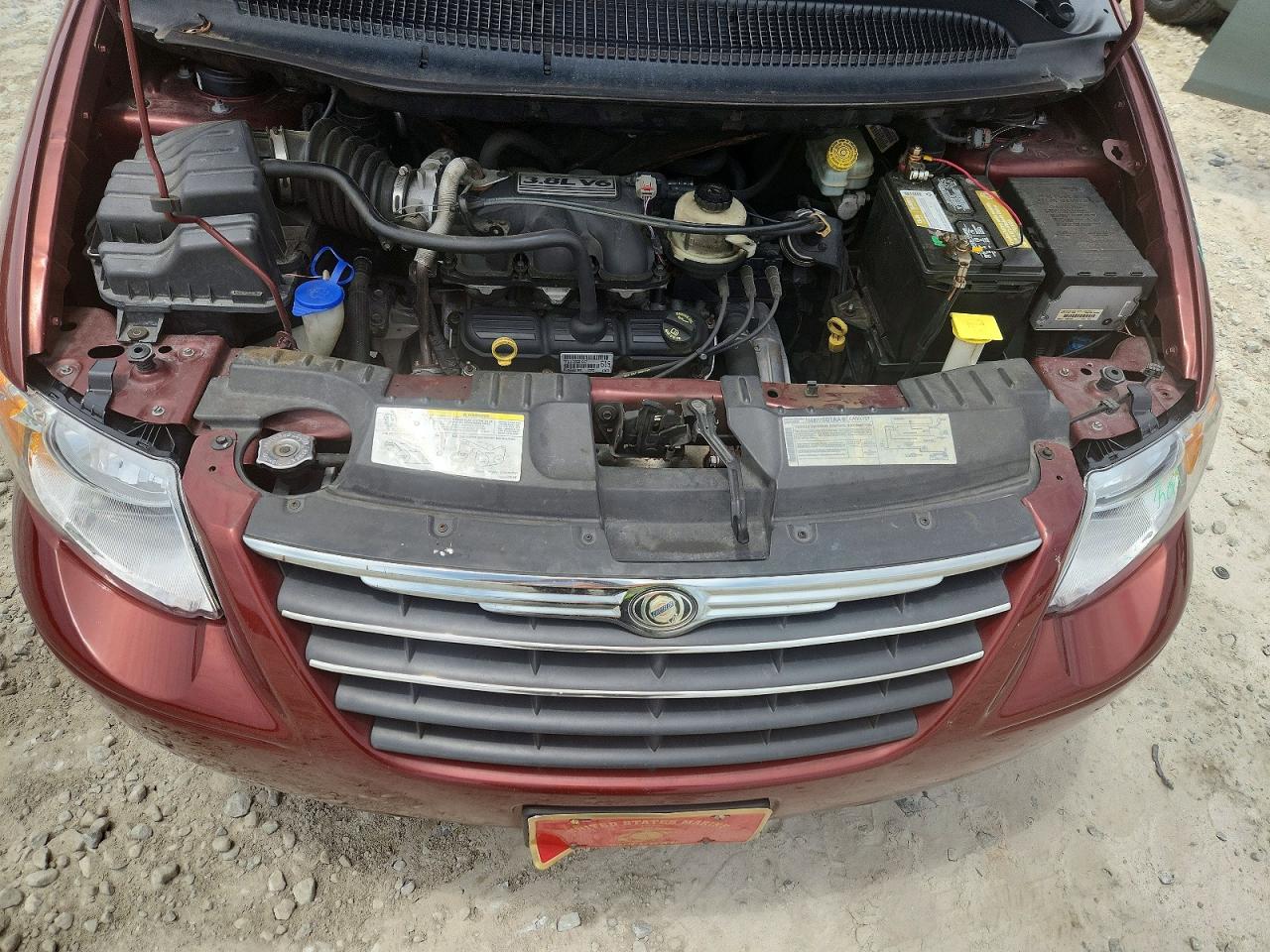 2007 Chrysler Town & Country Touring Maroon vin: 2A4GP54L67R151317