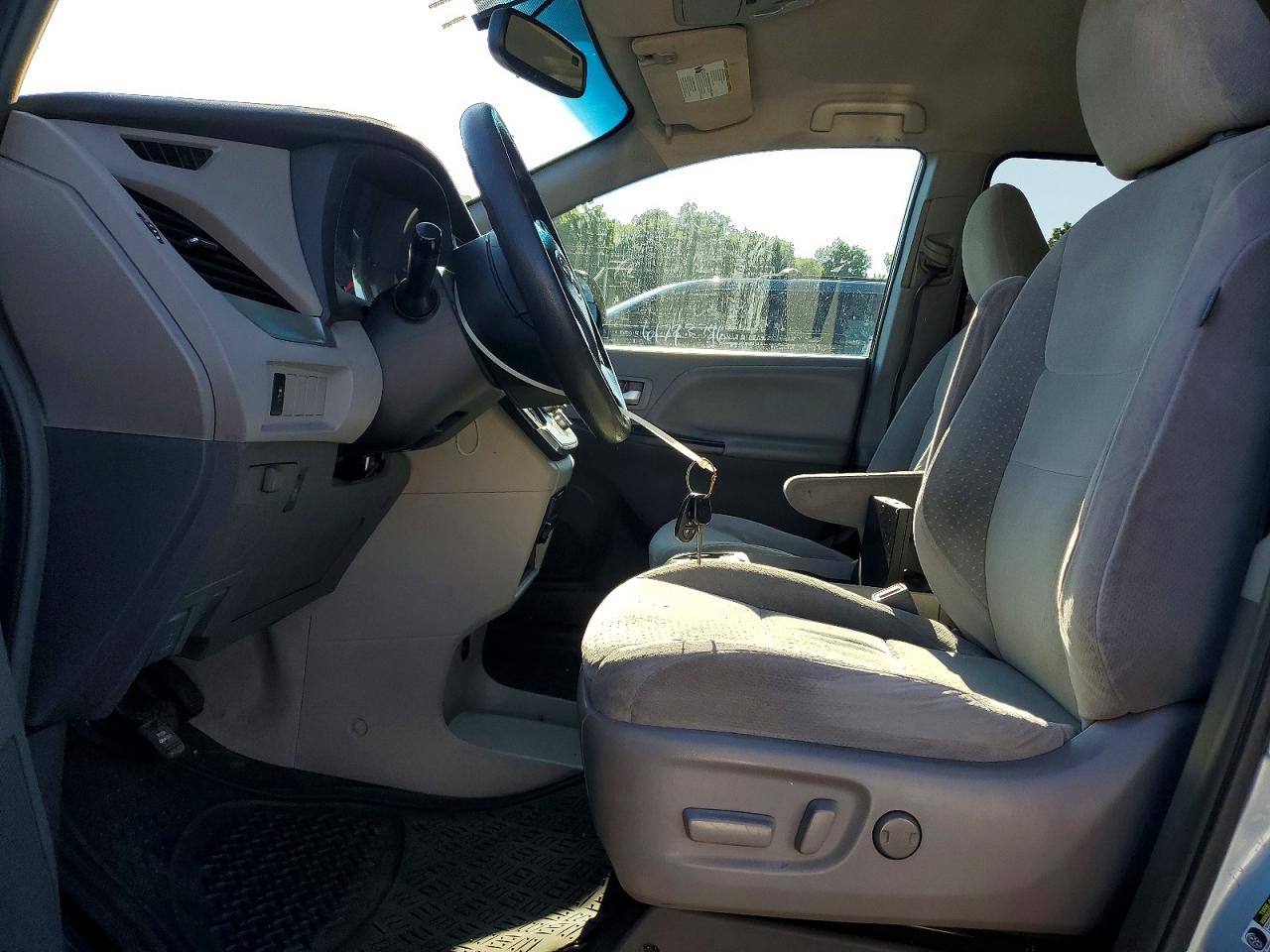 2006 Chrysler Town & Country Touring Синий vin: 2A4GP54L76R869019