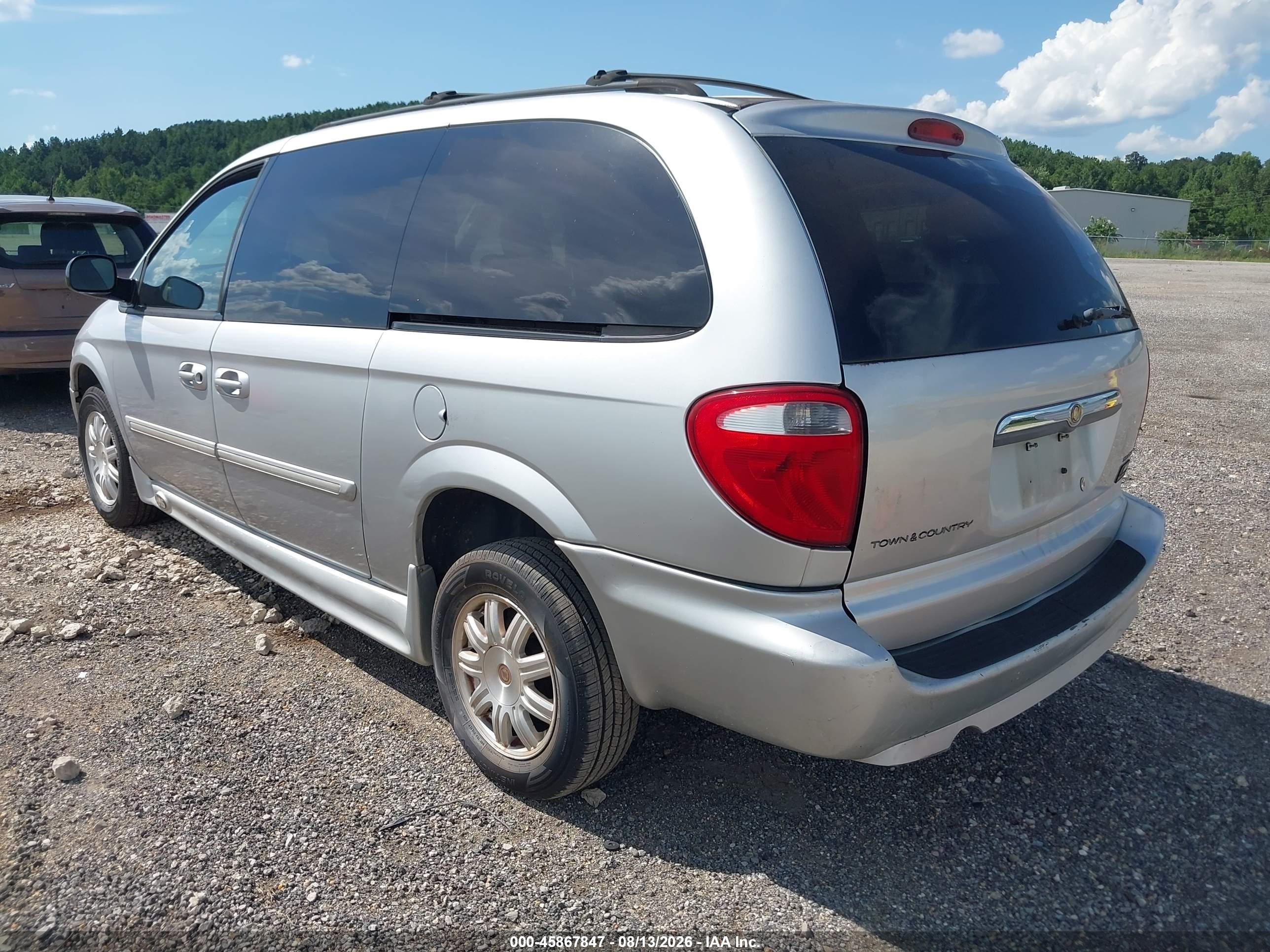 2007 Chrysler Town & Country Touring Серебряный vin: 2A4GP54L77R311589