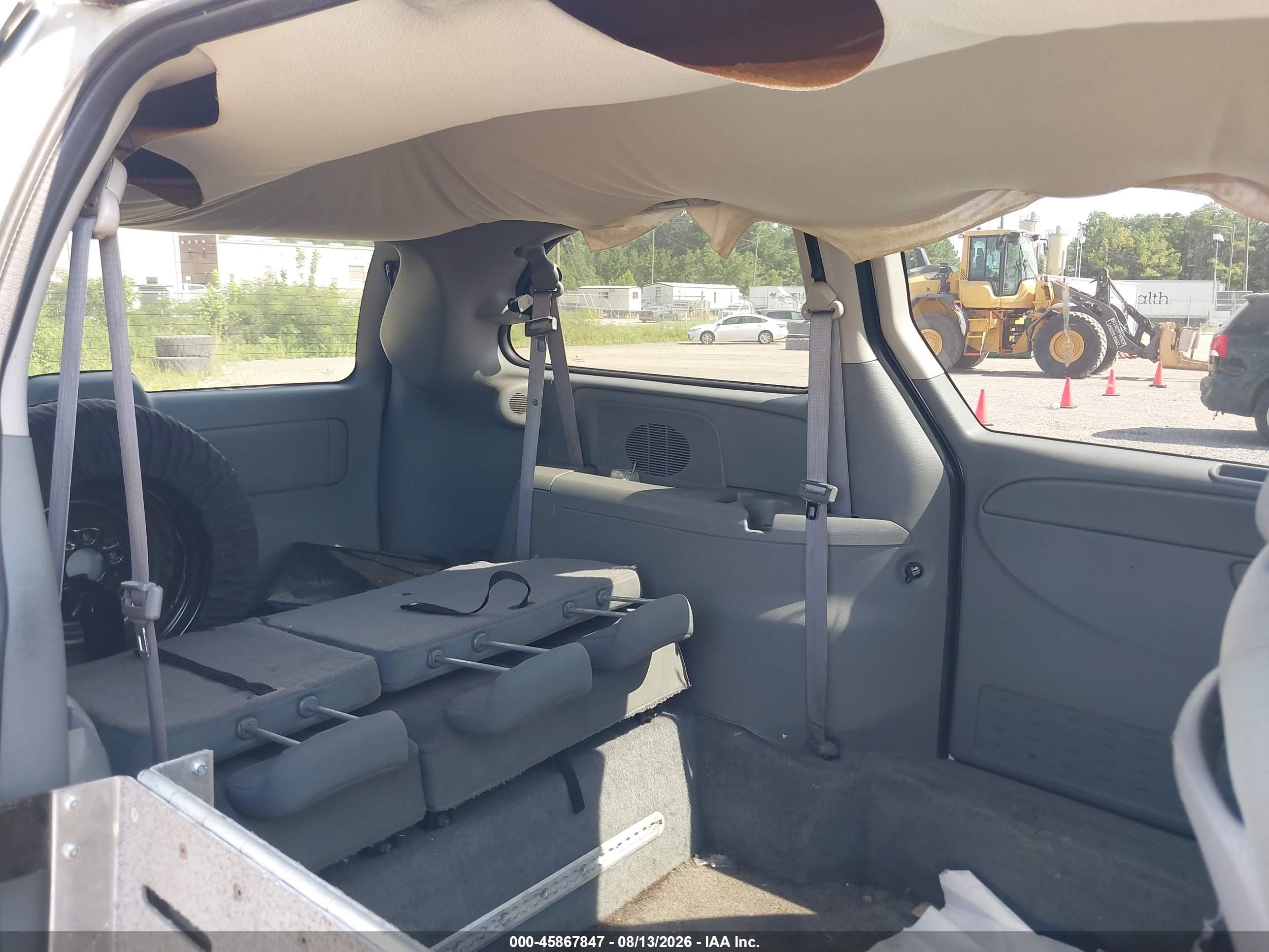 2007 Chrysler Town & Country Touring Серебряный vin: 2A4GP54L77R311589