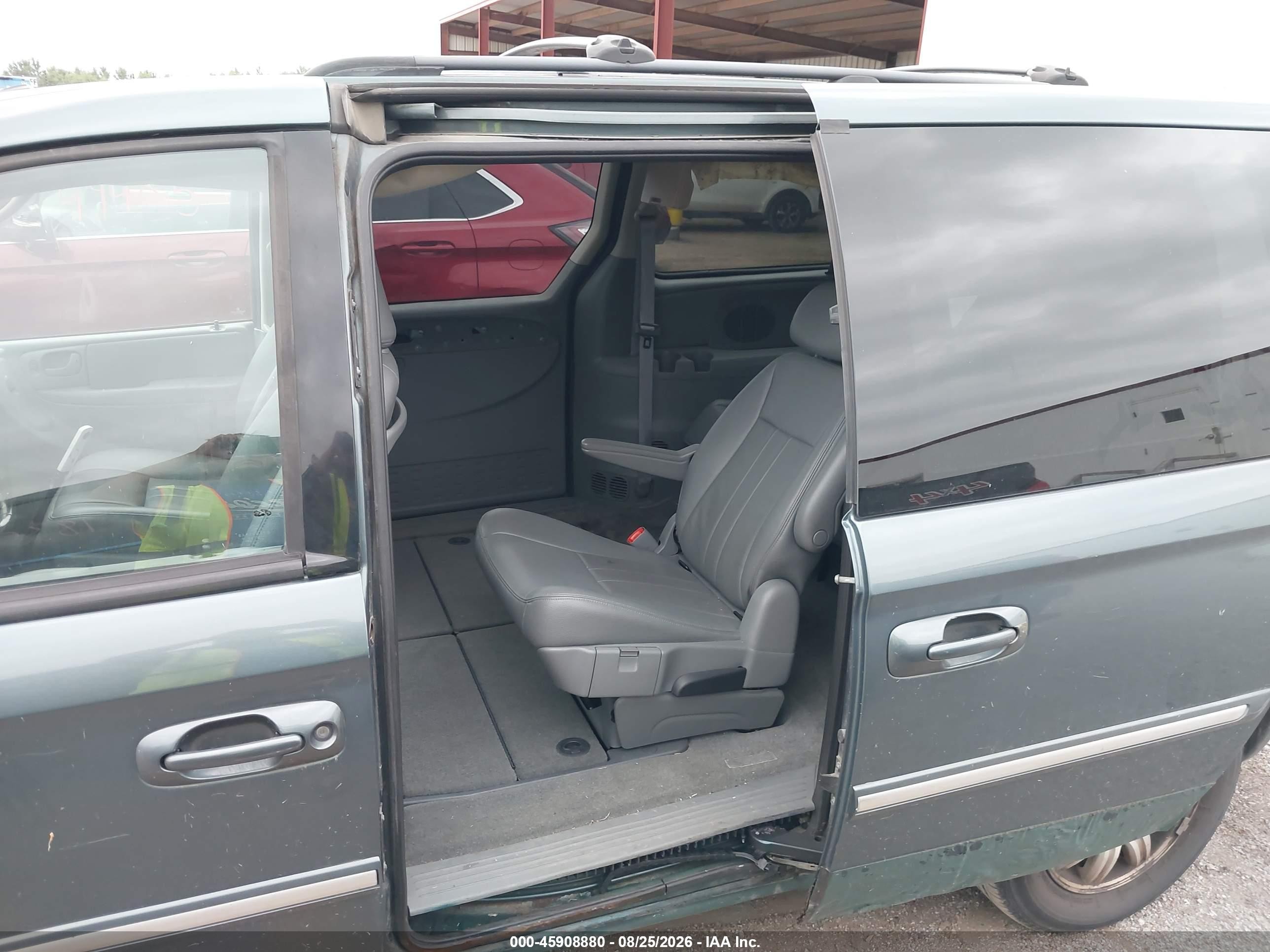2007 Chrysler Town & Country Touring Зеленый vin: 2A4GP54L77R316338