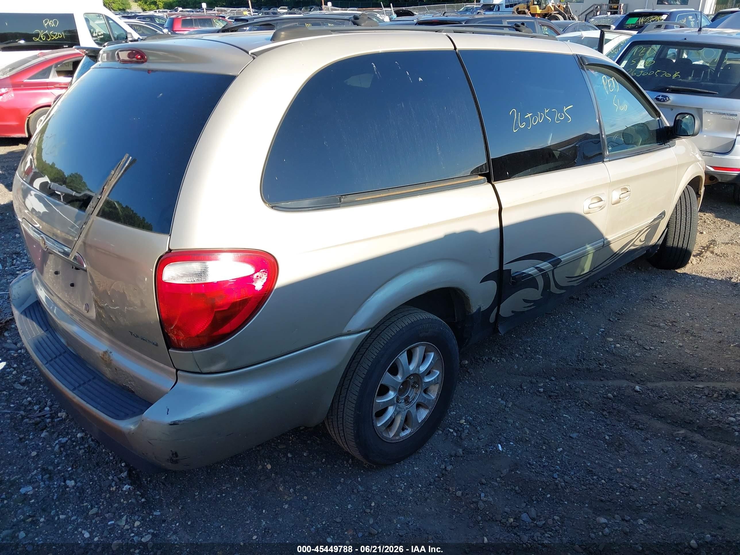 2006 Chrysler Town & Country Touring Gold vin: 2A4GP54L86R604528