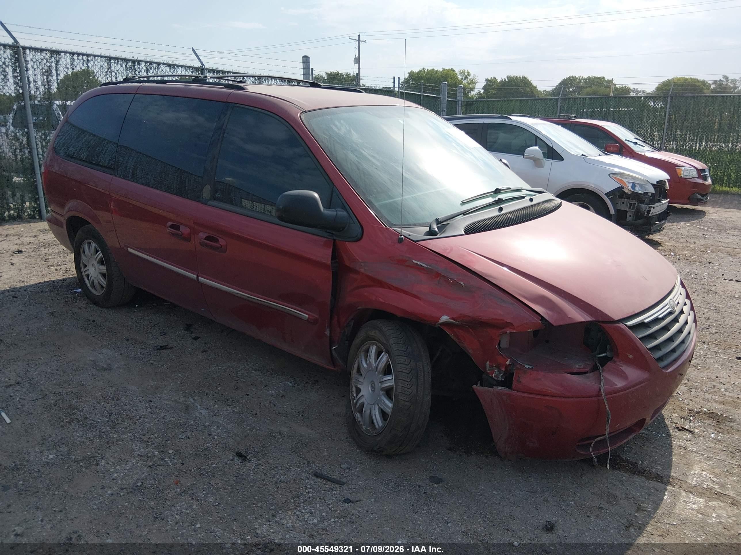 2007 Chrysler Town & Country Touring Red vin: 2A4GP54L87R160665