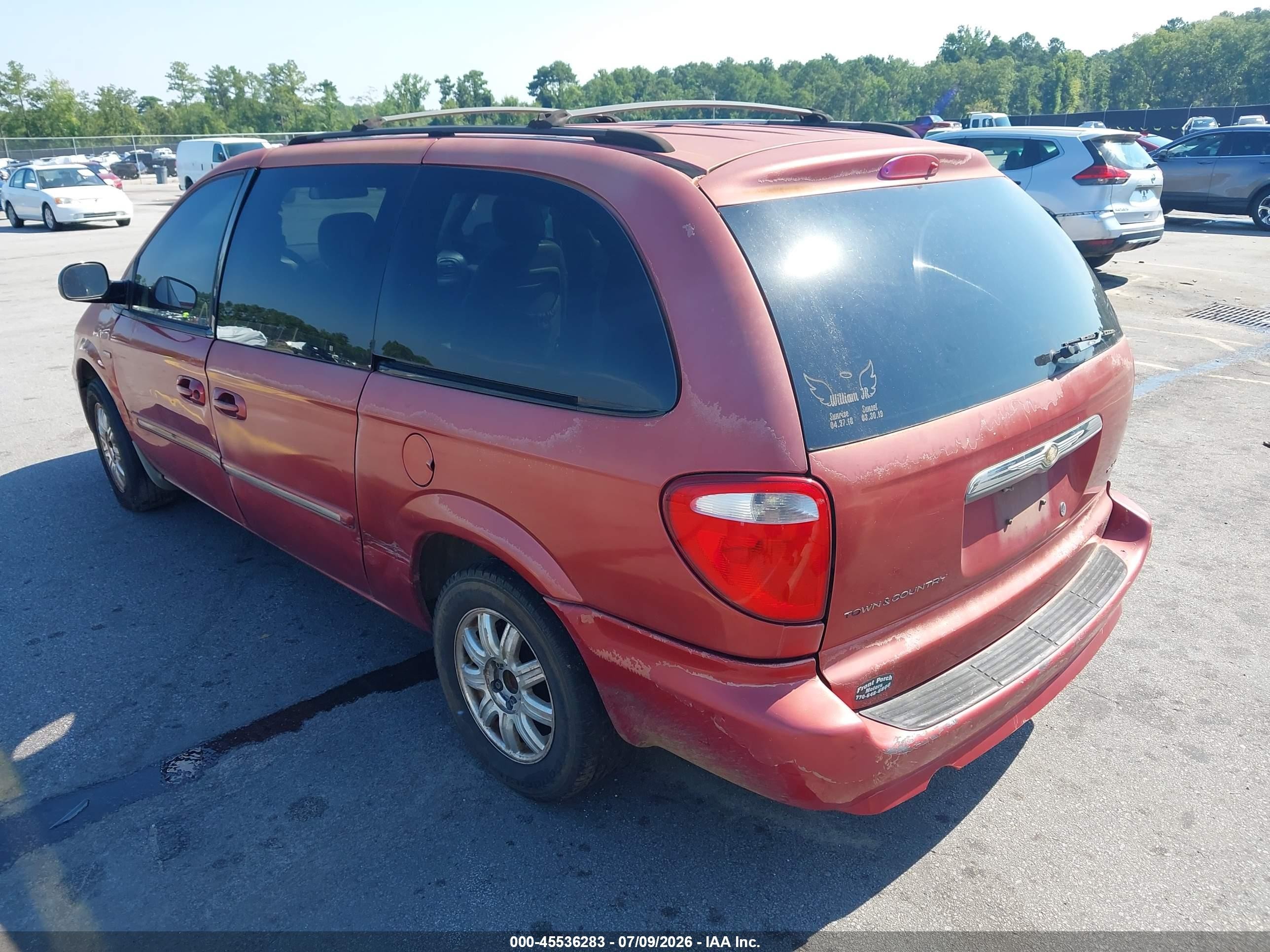2007 Chrysler Town & Country Touring Red vin: 2A4GP54L87R274388