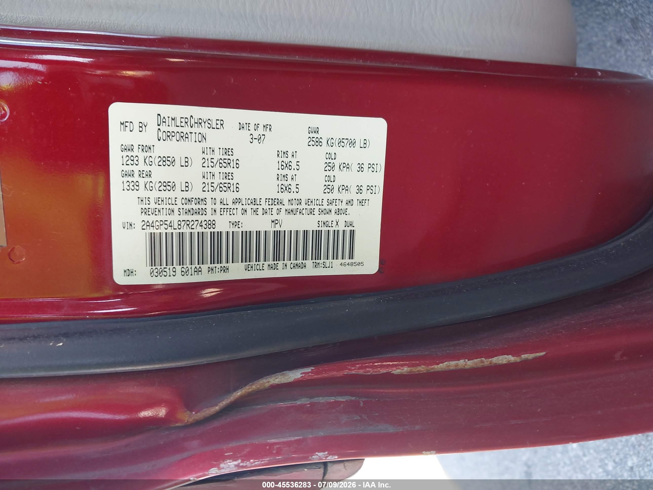2007 Chrysler Town & Country Touring Red vin: 2A4GP54L87R274388