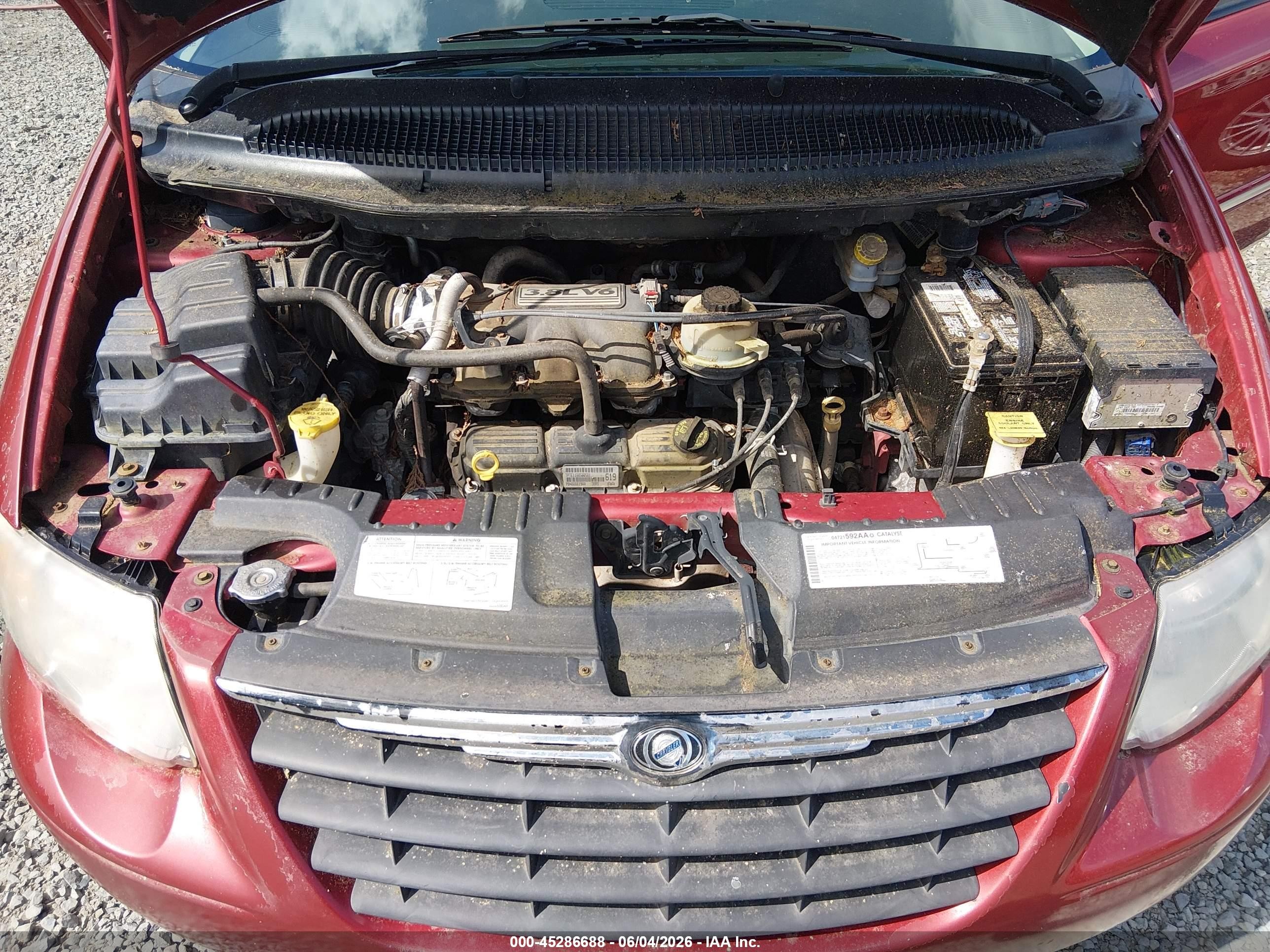 2006 Chrysler Town & Country Touring Red vin: 2A4GP54L96R609835