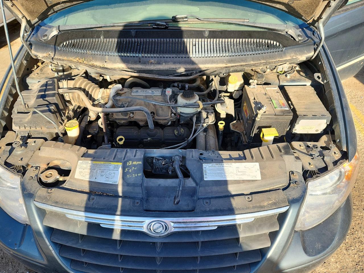 2006 Chrysler Town & Country Touring Gray vin: 2A4GP54L96R636341