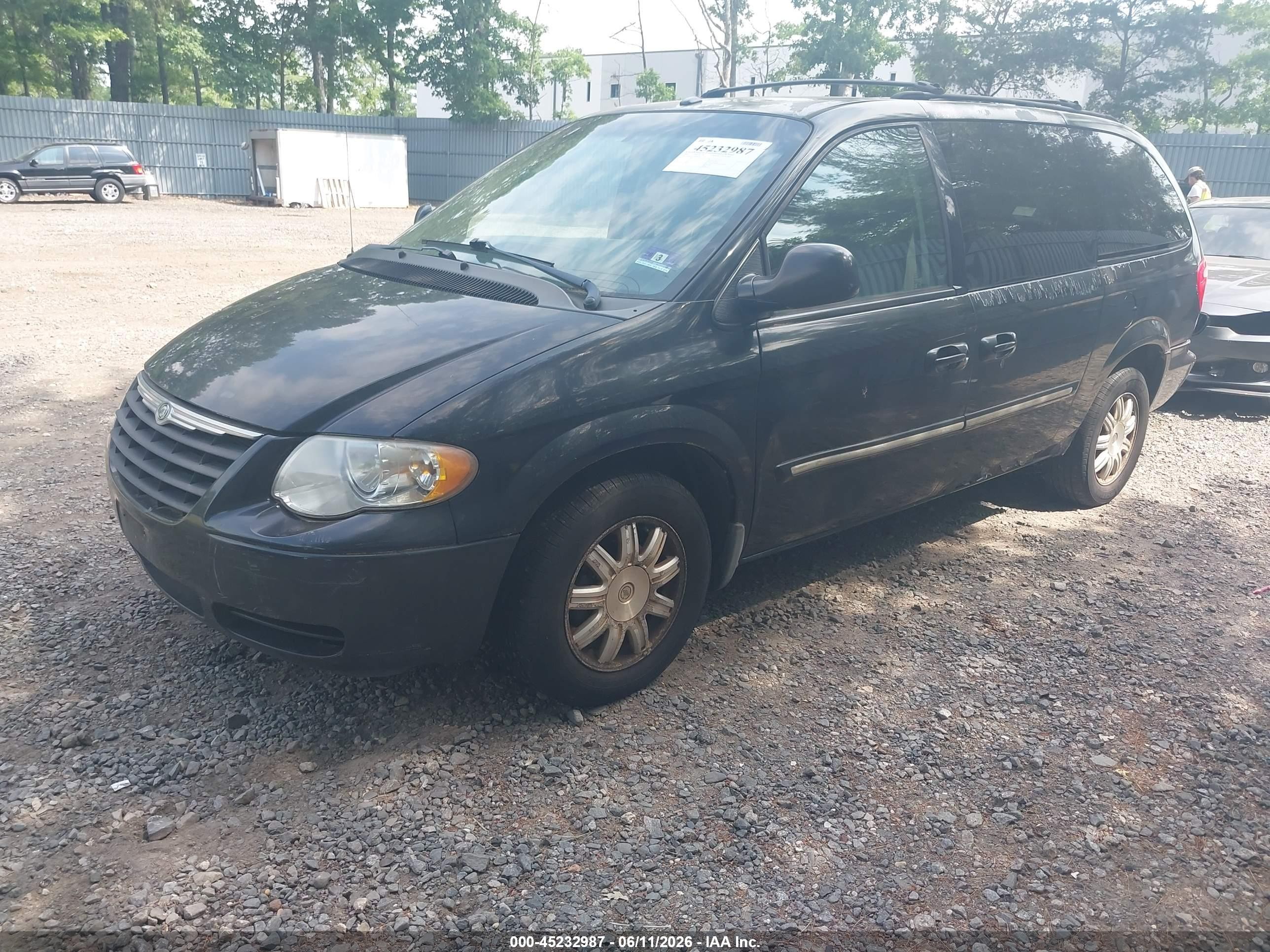 2006 Chrysler Town & Country Touring Серый vin: 2A4GP54LX6R805217