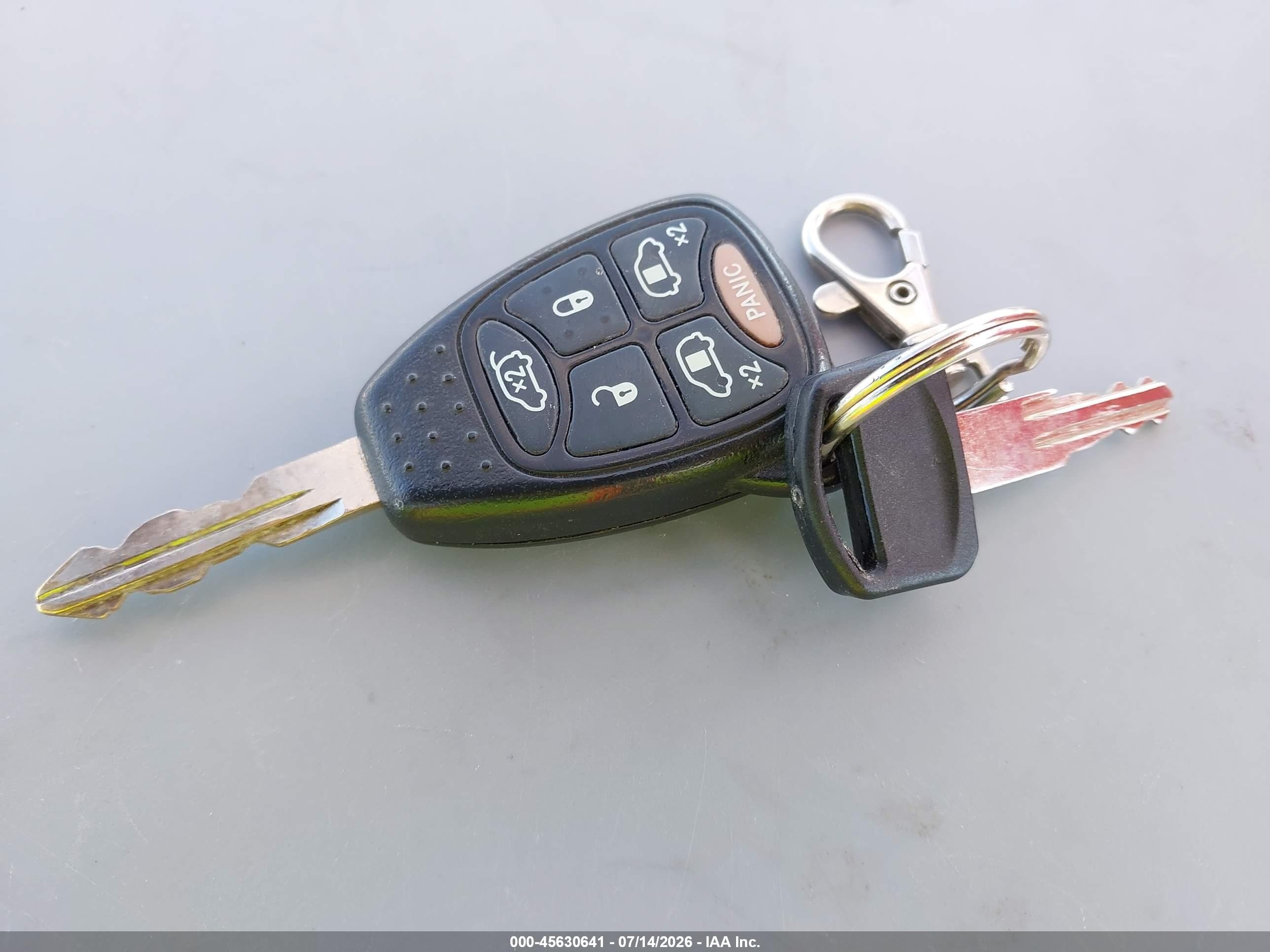 2006 Chrysler Town & Country Touring Tan vin: 2A4GP54LX6R871105