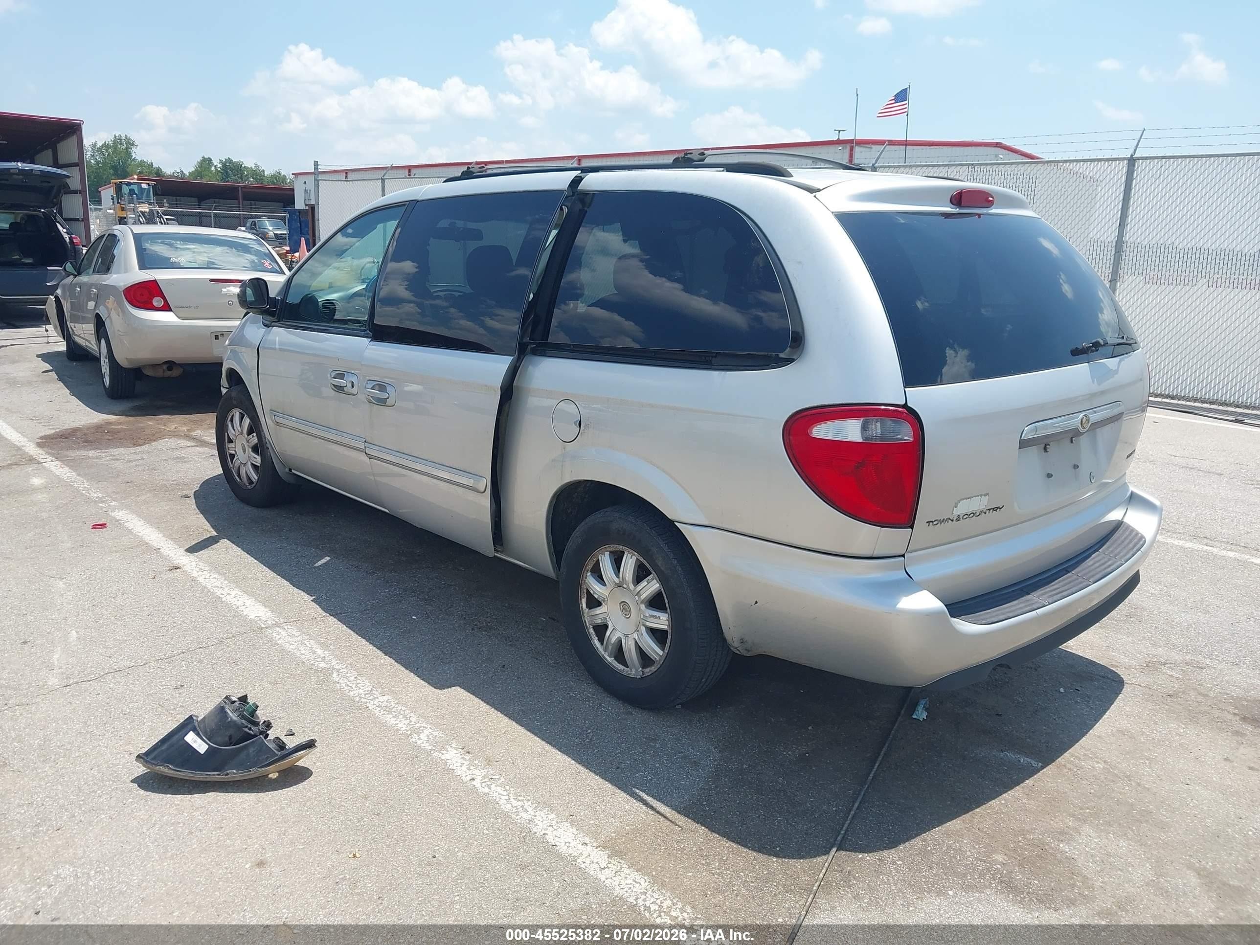 2006 Chrysler Town & Country Touring Серебряный vin: 2A4GP54LX6R894352