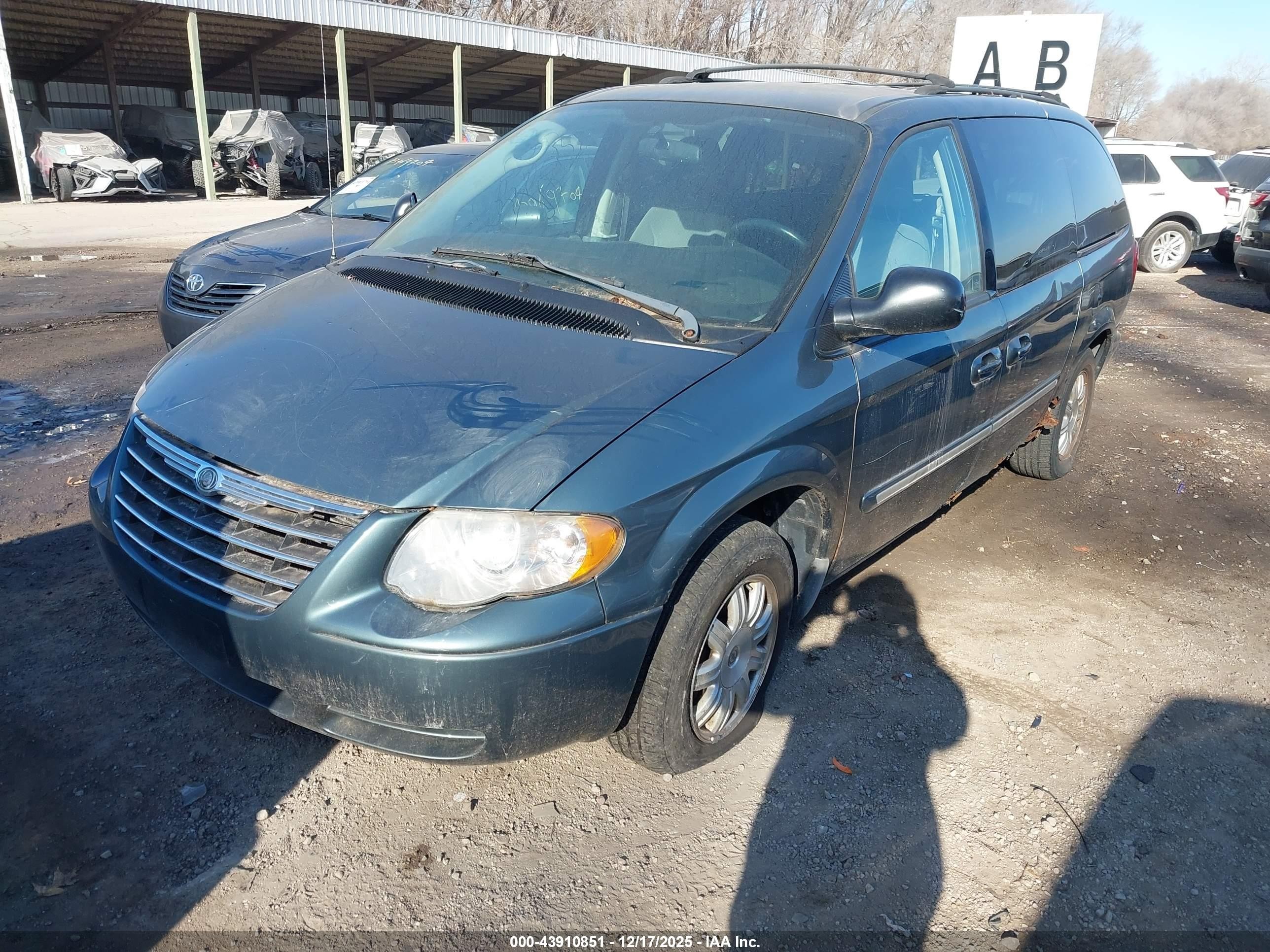 2006 Chrysler Town & Country Touring Light Blue vin: 2A4GP54LX6R919797