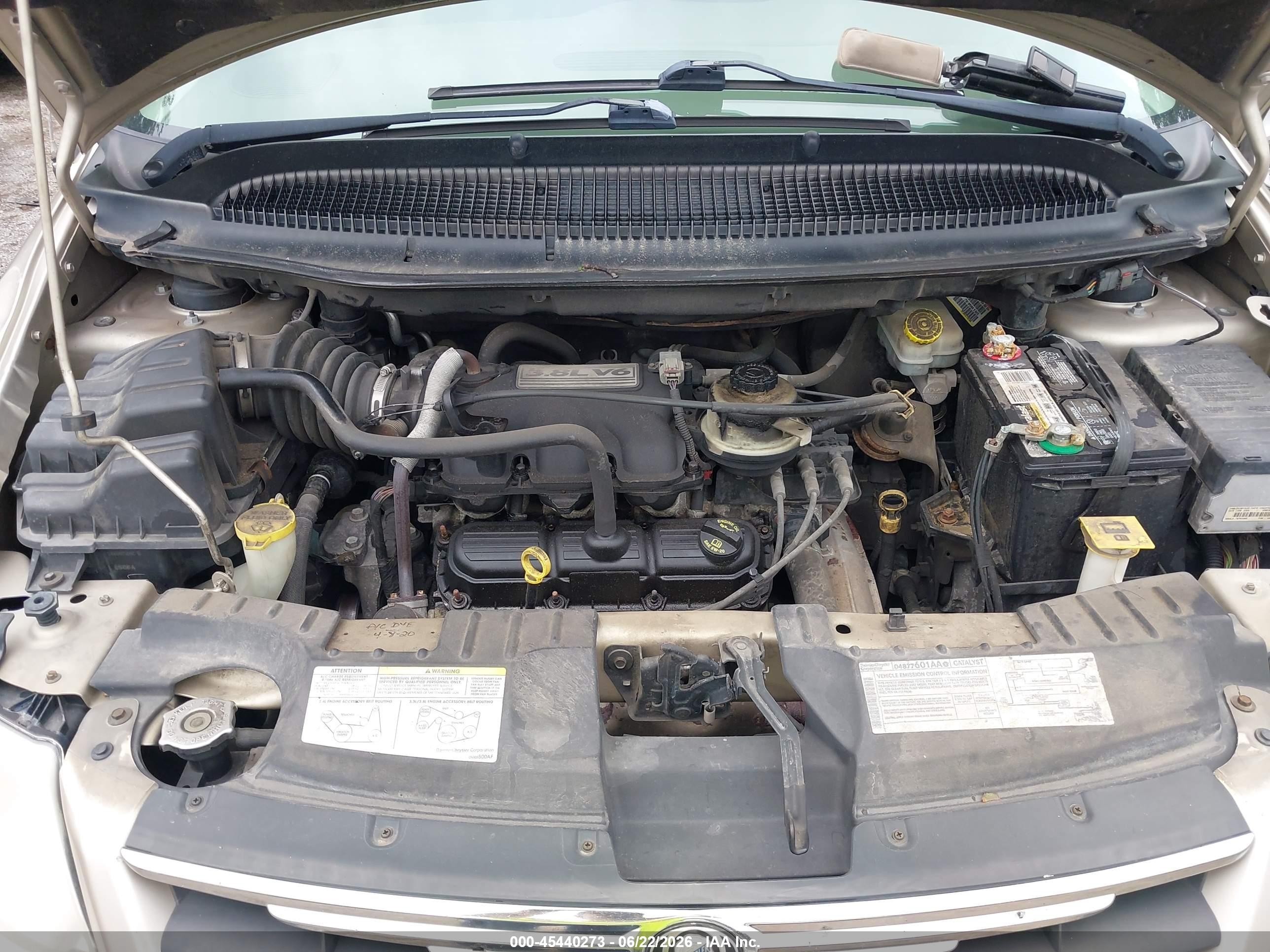 2007 Chrysler Town & Country Touring Gold vin: 2A4GP54LX7R133905
