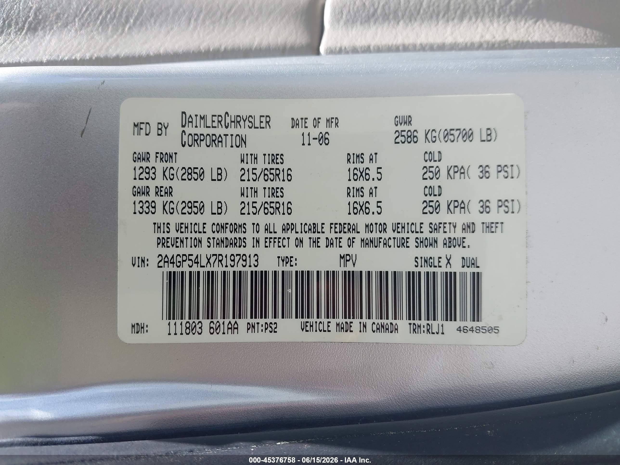 2007 Chrysler Town & Country Touring Silver vin: 2A4GP54LX7R197913