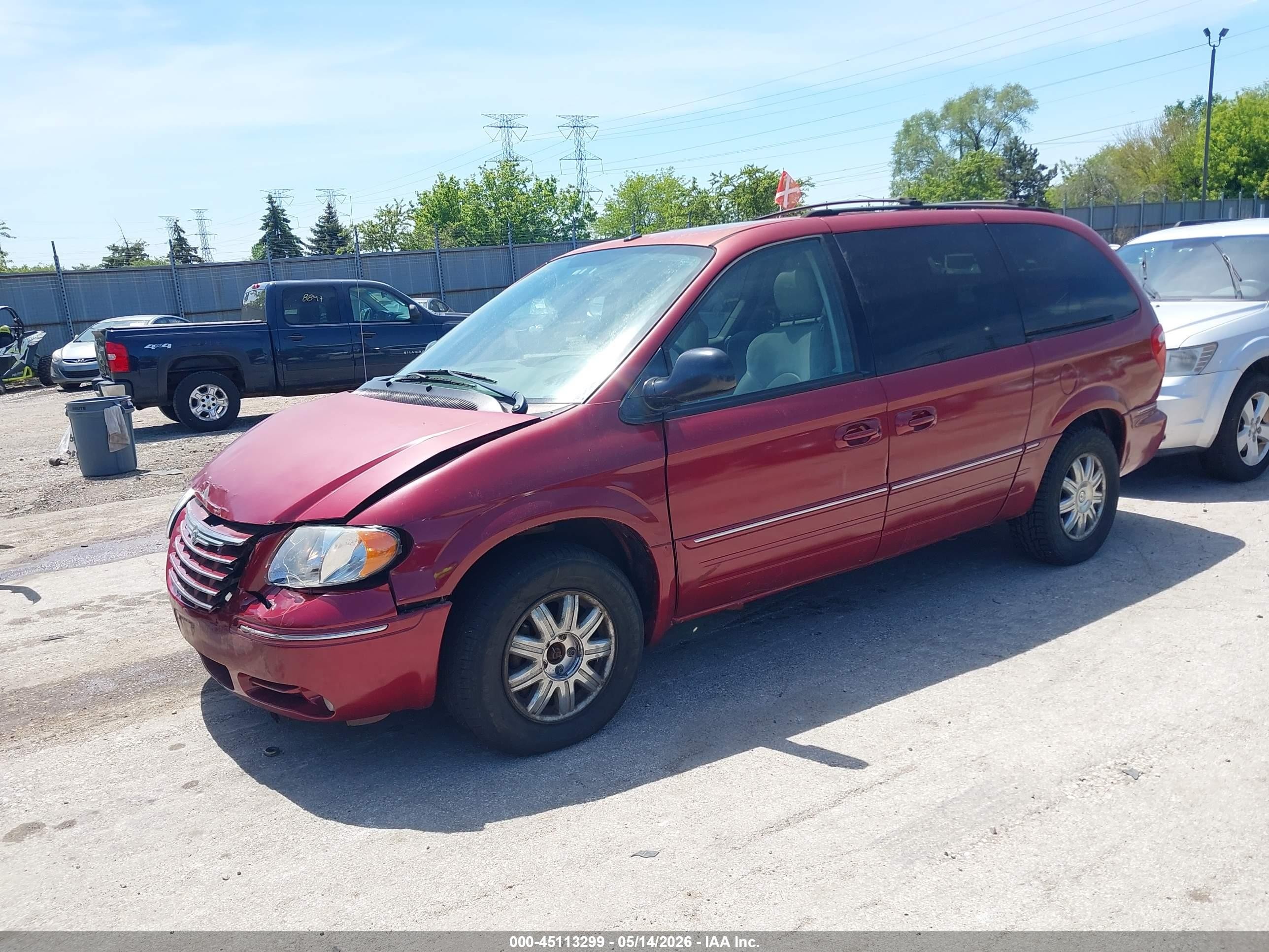 2007 Chrysler Town & Country Limited Red vin: 2A4GP64L07R306093