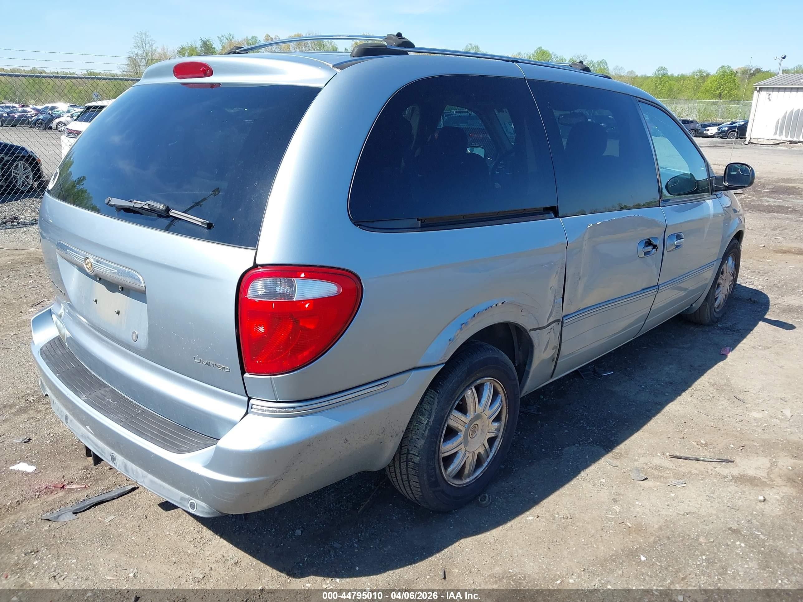 2006 Chrysler Town & Country Limited Синий vin: 2A4GP64L16R636937
