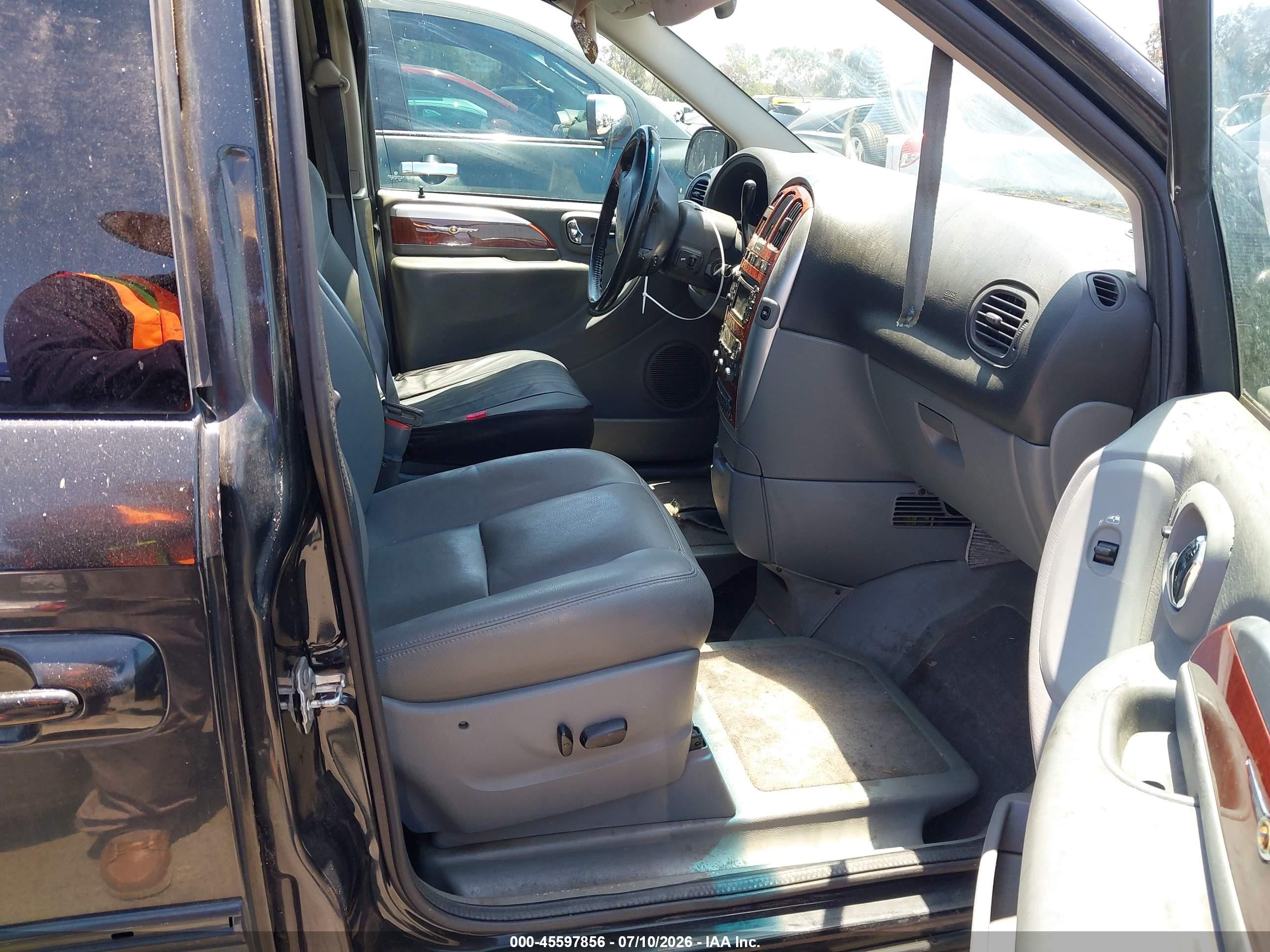 2007 Chrysler Town & Country Limited Black vin: 2A4GP64L27R315054