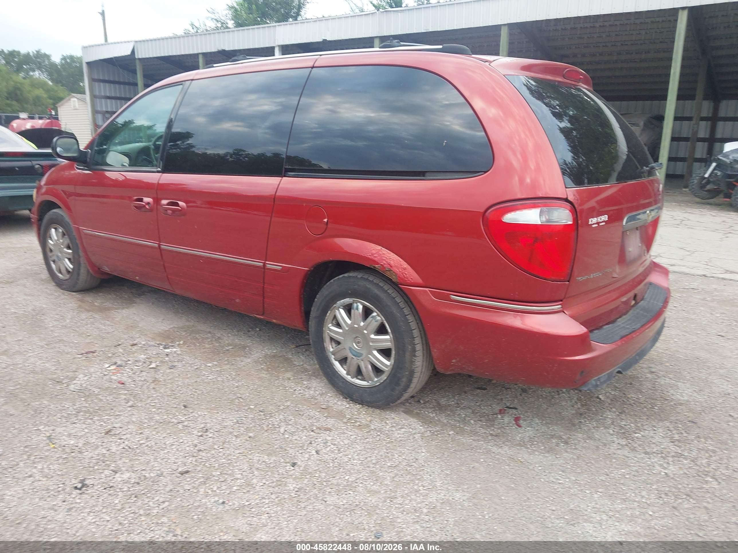 2007 Chrysler Town & Country Limited Red vin: 2A4GP64L37R139941
