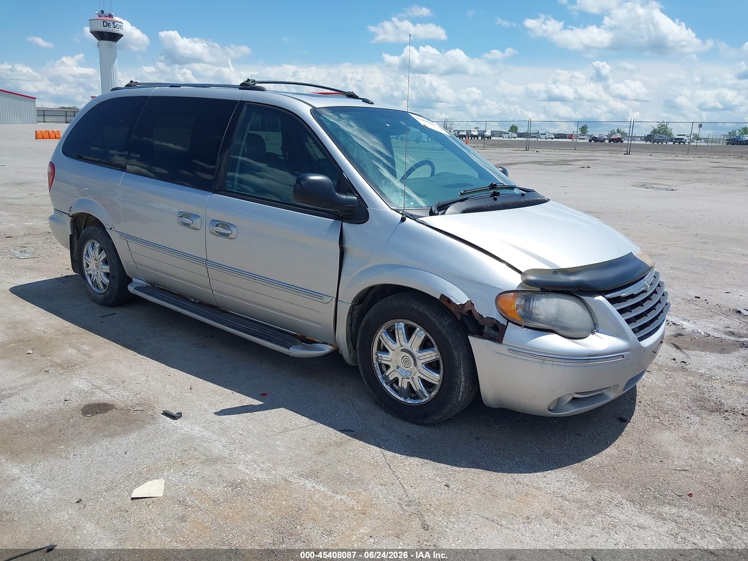2007 Chrysler Town & Country Limited Silver vin: 2A4GP64L37R210295
