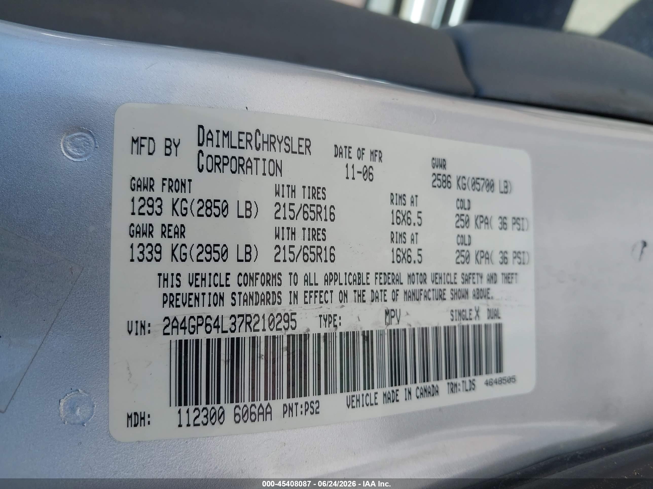 2007 Chrysler Town & Country Limited Silver vin: 2A4GP64L37R210295