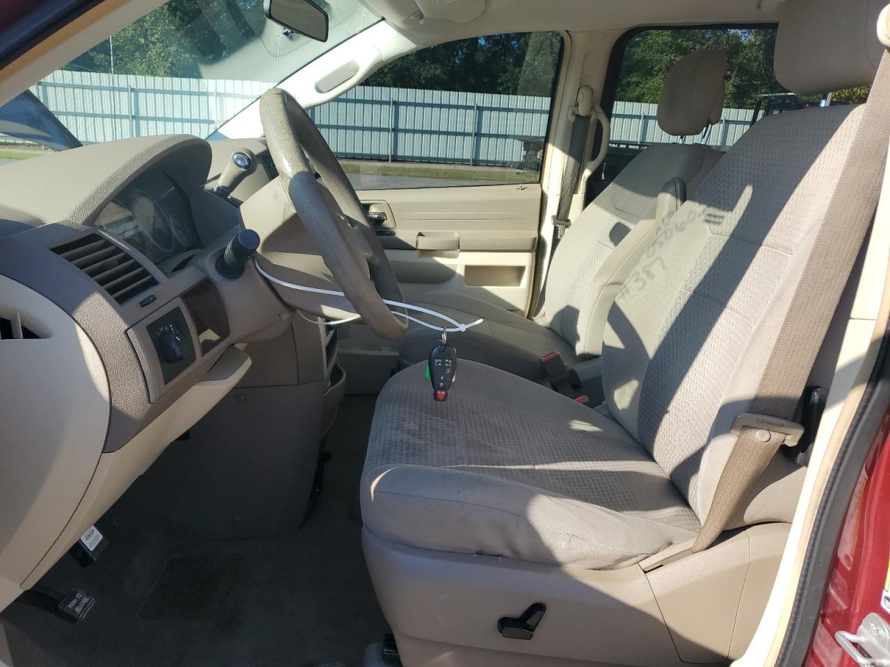 2010 Chrysler Town & Country Lx Бордовый vin: 2A4RR2D10AR330346
