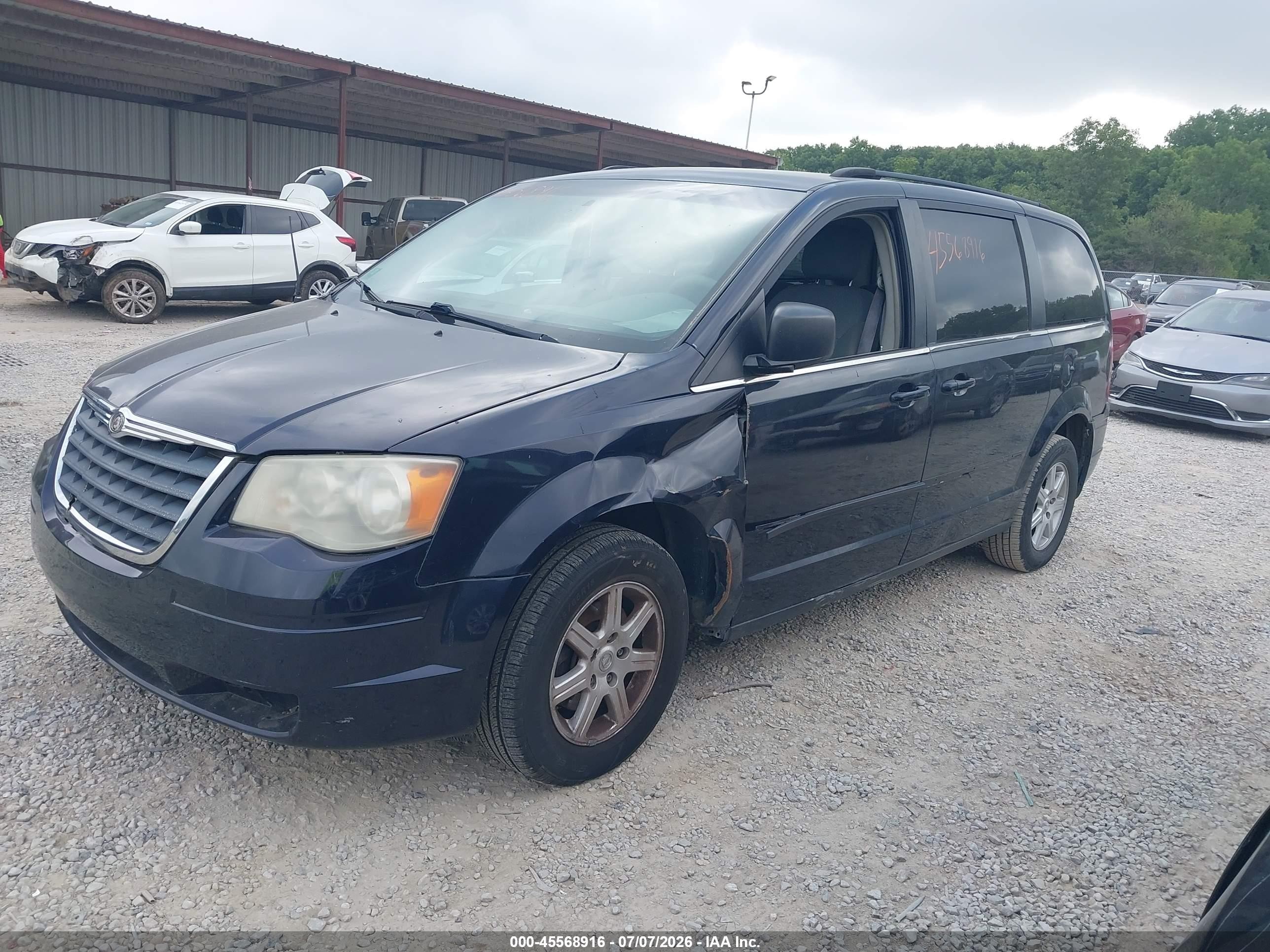 2010 Chrysler Town & Country New Lx Черный vin: 2A4RR2D13AR338389