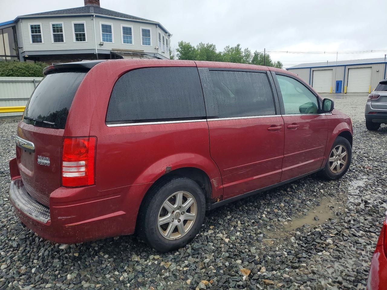 2010 Chrysler Town & Country Lx Red vin: 2A4RR2D13AR428819