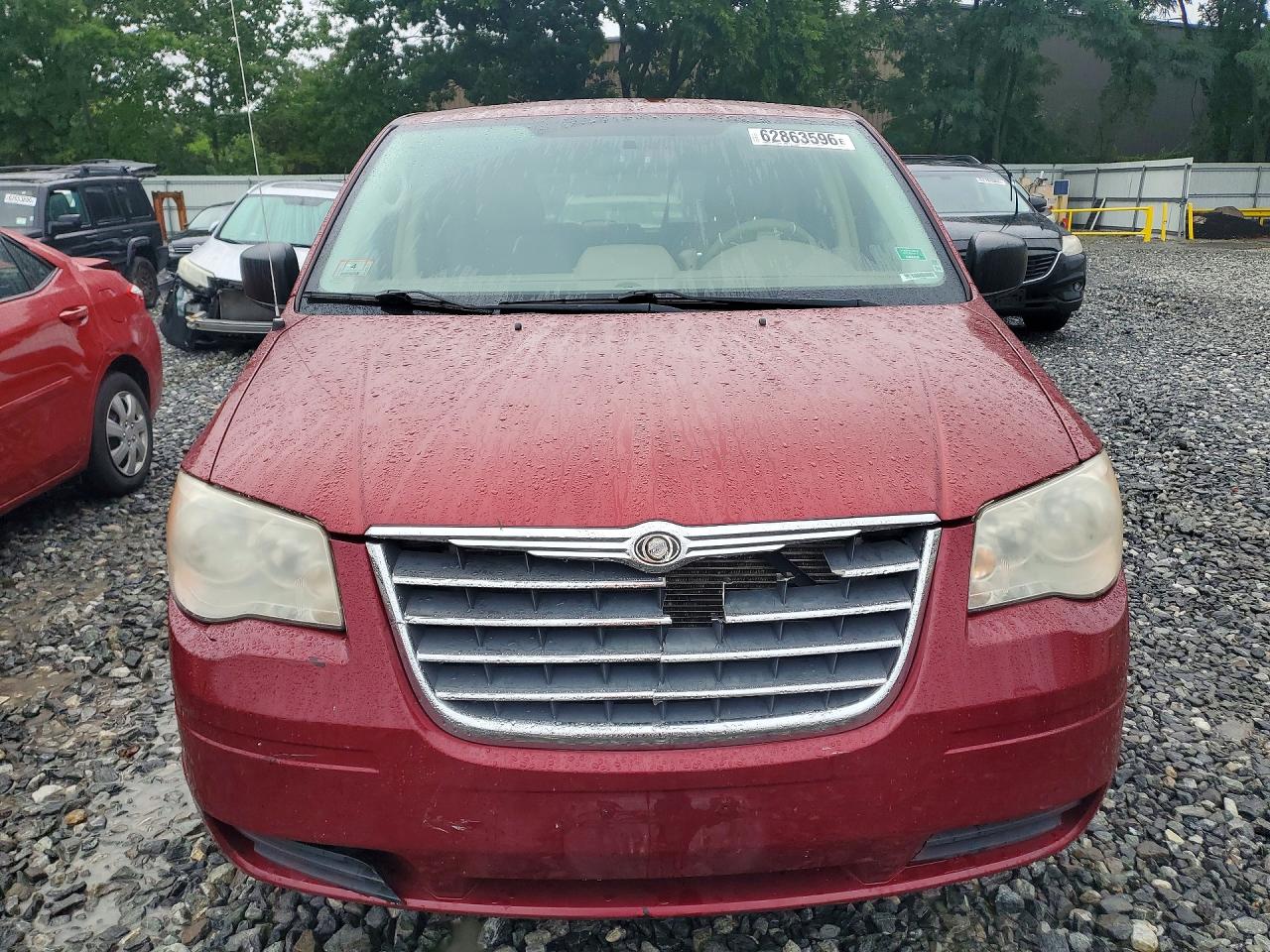 2010 Chrysler Town & Country Lx Red vin: 2A4RR2D13AR428819