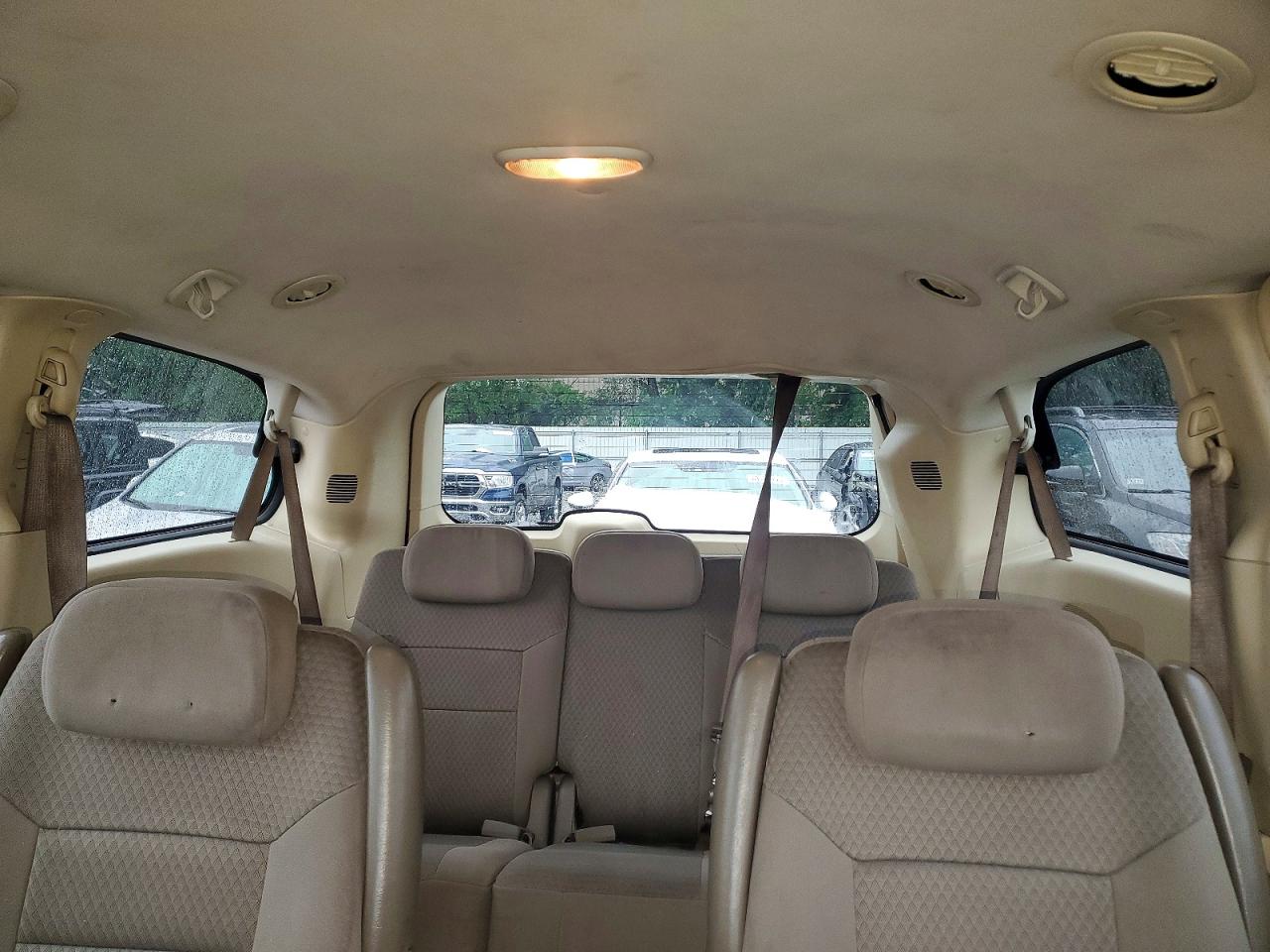 2010 Chrysler Town & Country Lx Red vin: 2A4RR2D13AR428819