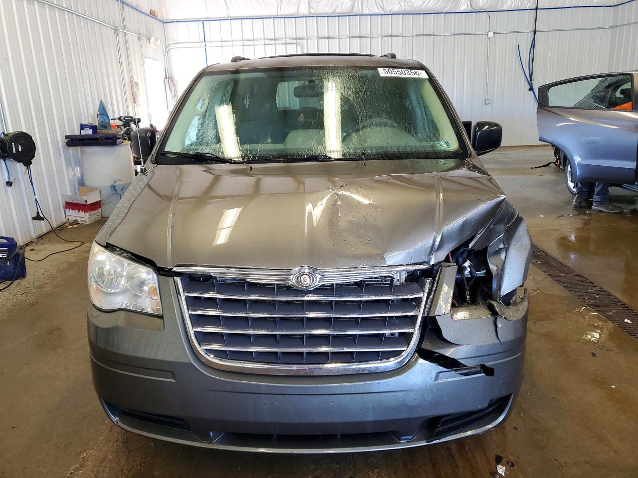 2010 Chrysler Town & Country Lx Green vin: 2A4RR2D13AR442218