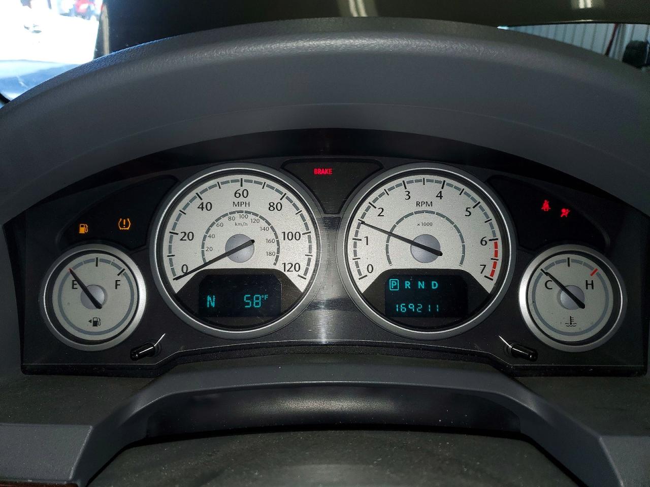 2010 Chrysler Town & Country Lx Green vin: 2A4RR2D13AR442218