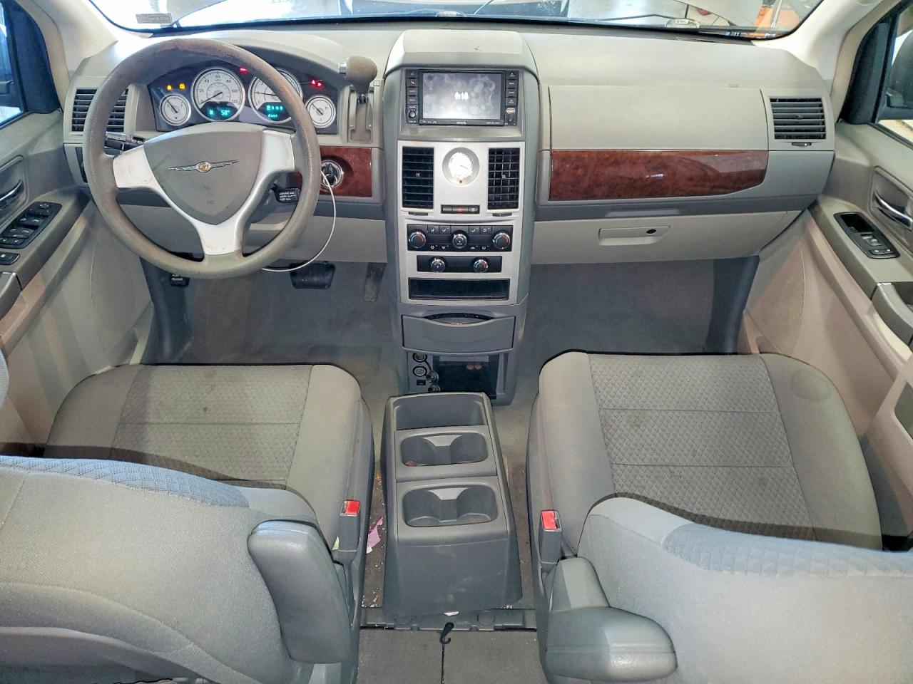 2010 Chrysler Town & Country Lx Green vin: 2A4RR2D13AR442218