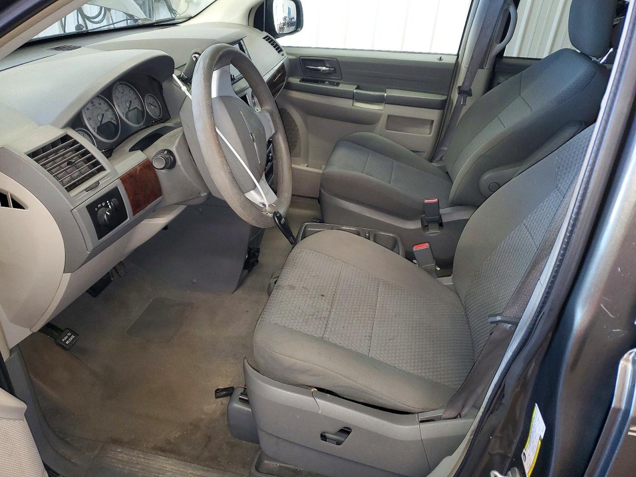 2010 Chrysler Town & Country Lx Green vin: 2A4RR2D13AR442218