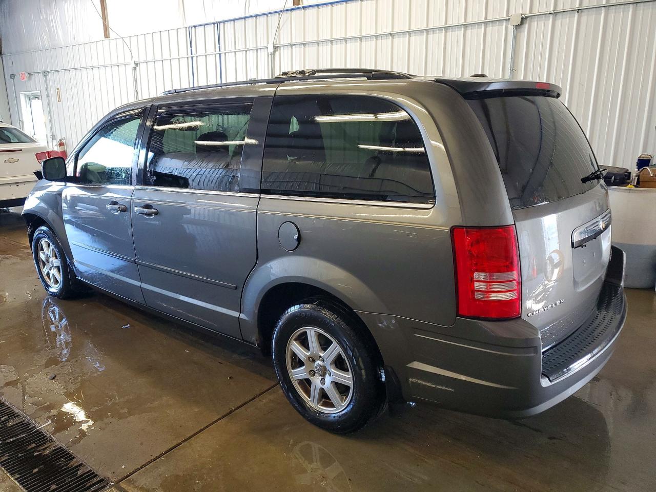 2010 Chrysler Town & Country Lx Green vin: 2A4RR2D13AR442218