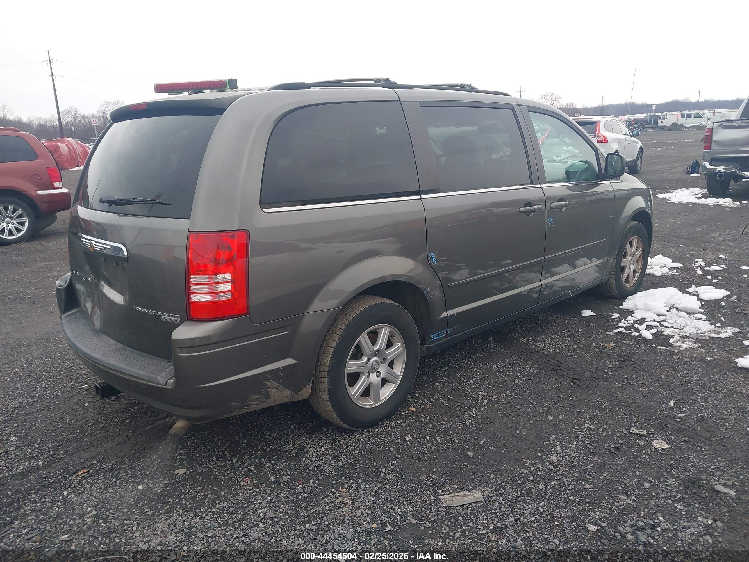 2010 Chrysler Town & Country New Lx Серый vin: 2A4RR2D17AR454503